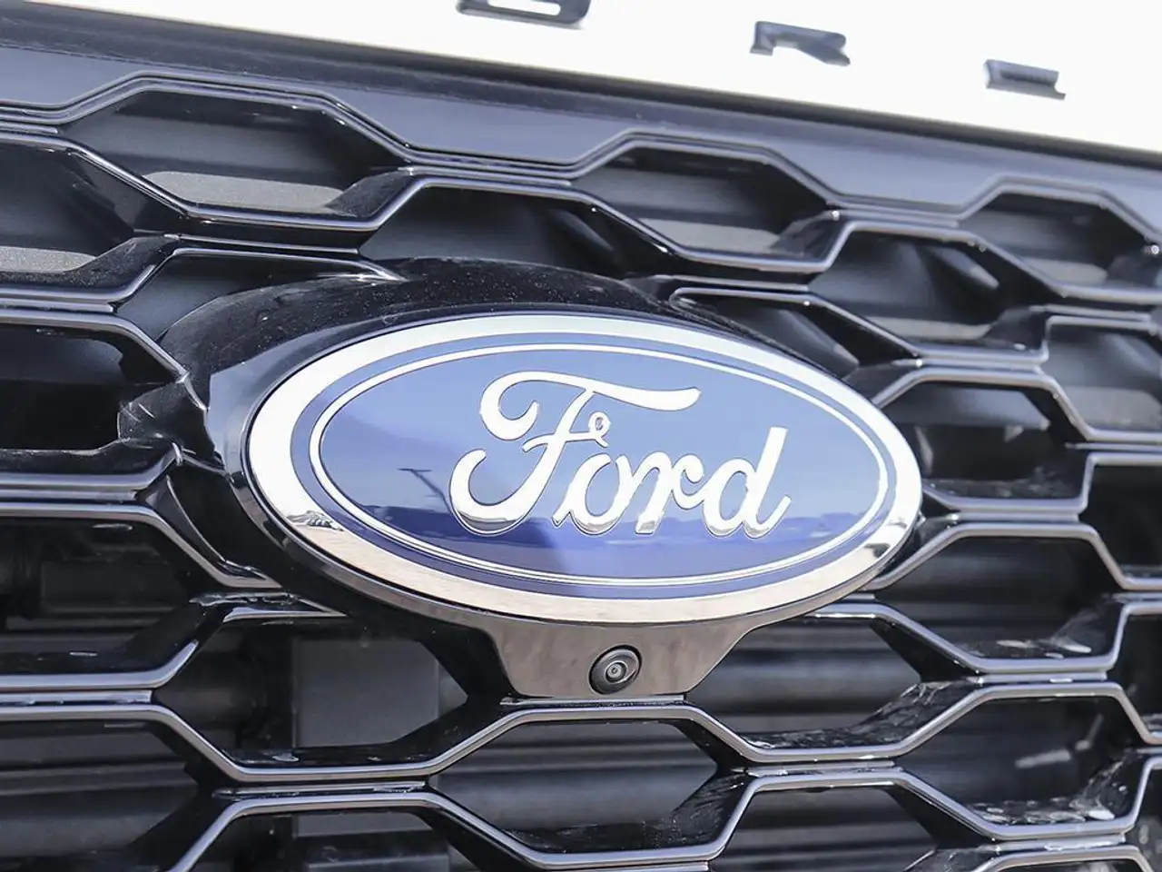 Ford Explorer photo Ford Explorer