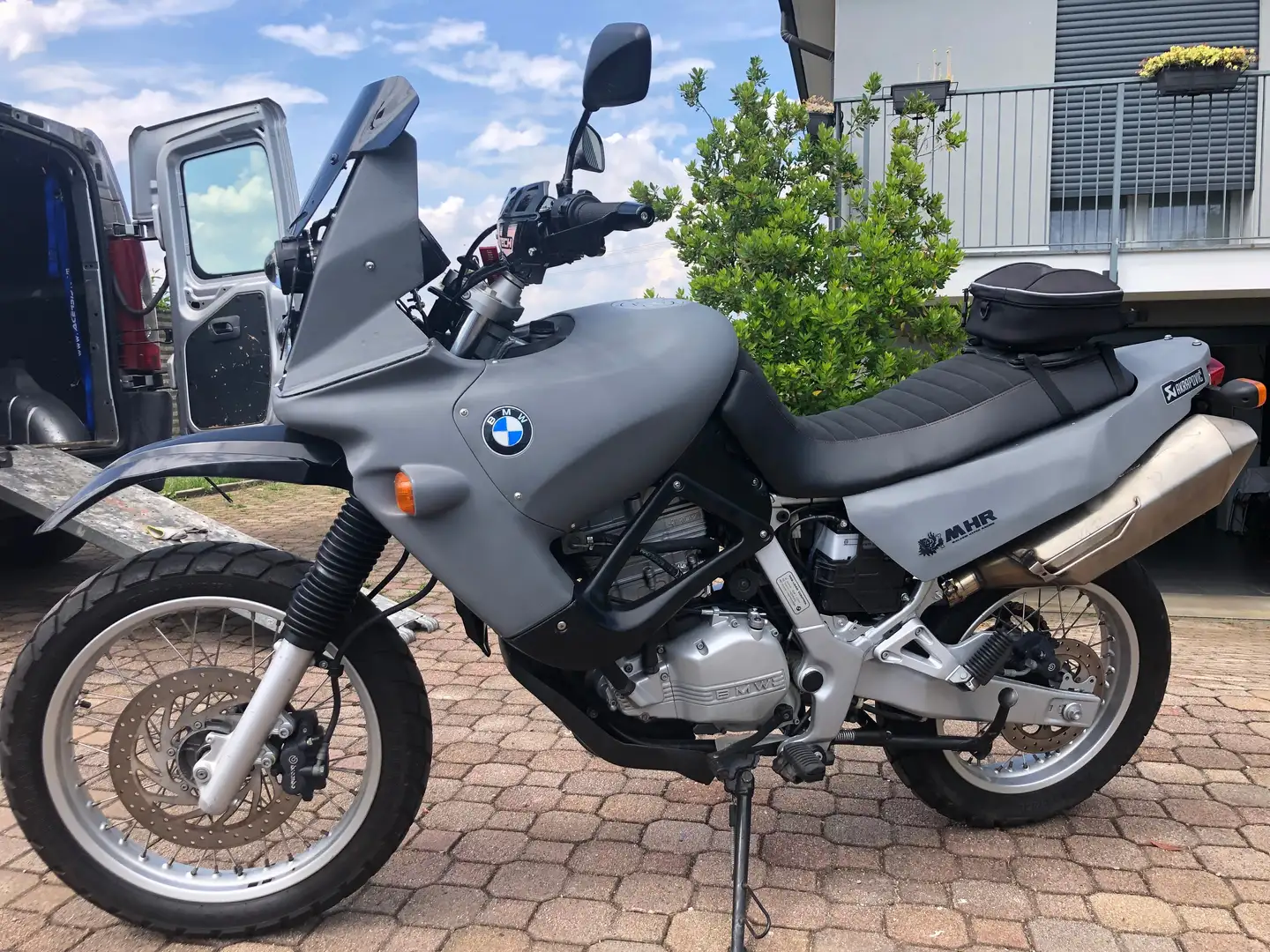 BMW F 650 F650 trasformata in Adventure Grey - 2