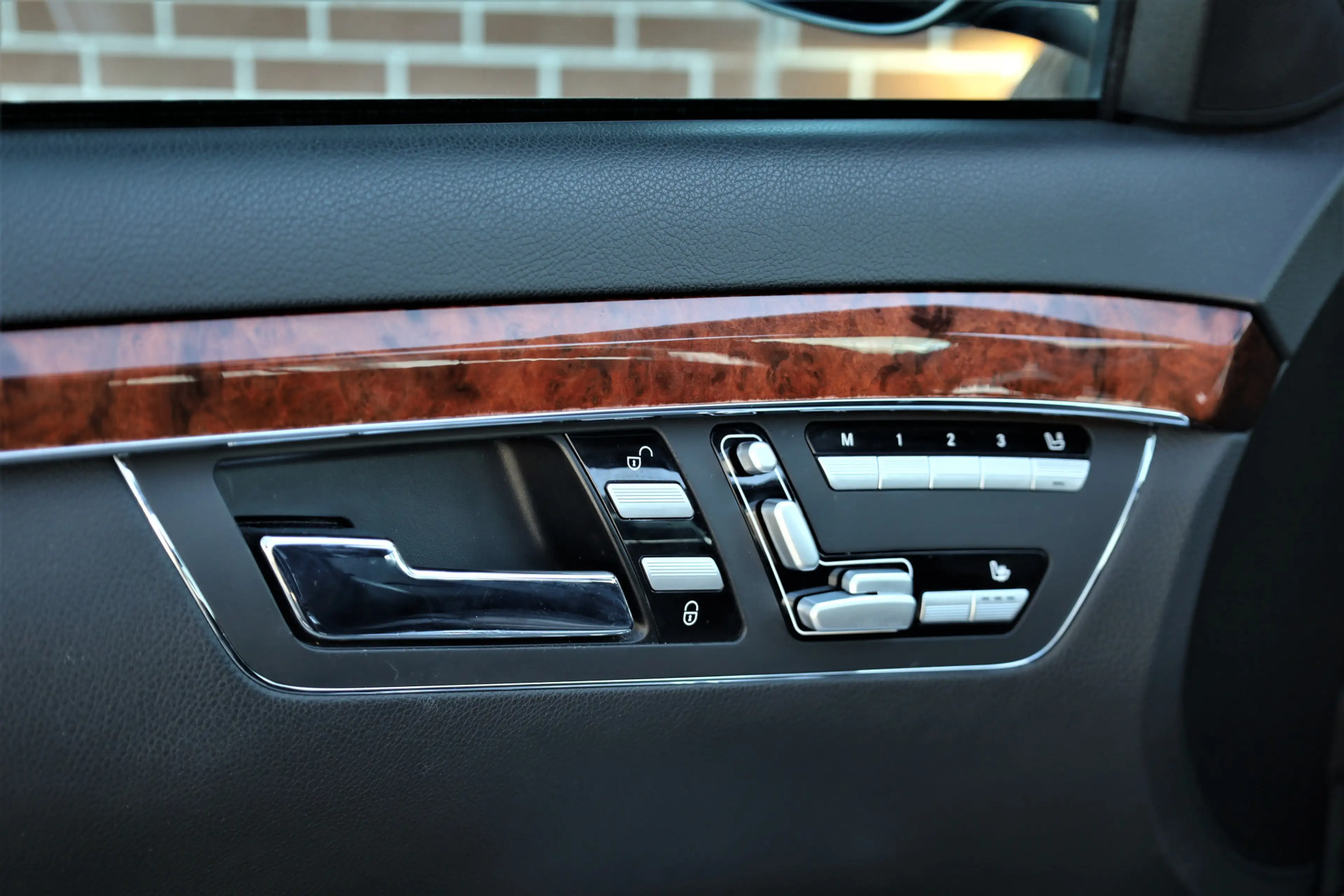 Mercedes-Benz S 350 S Youngtimer — photo 15