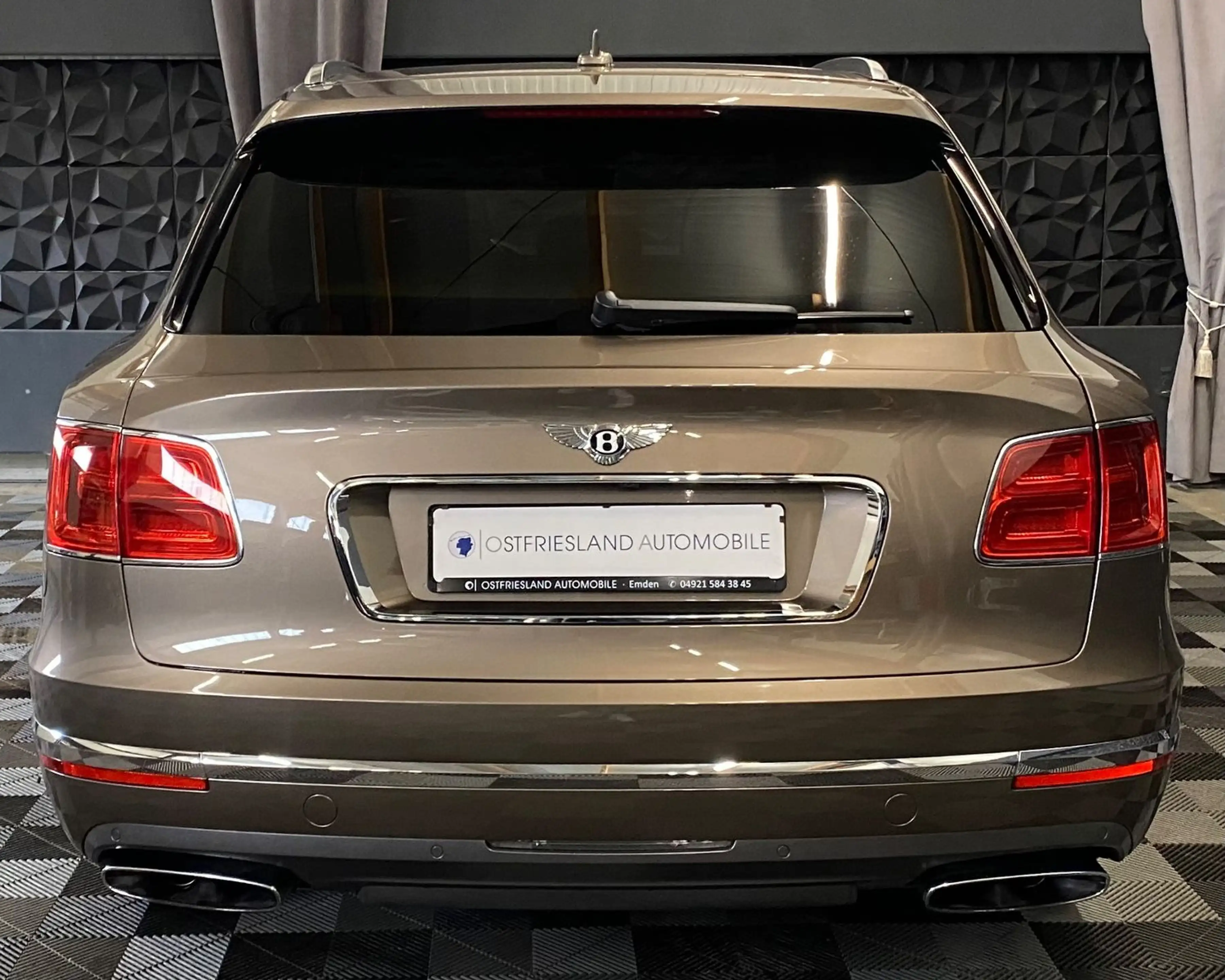 Bentley Bentayga 6.0 W12 4WD Massagesitze, Pano,AHK — photo 6