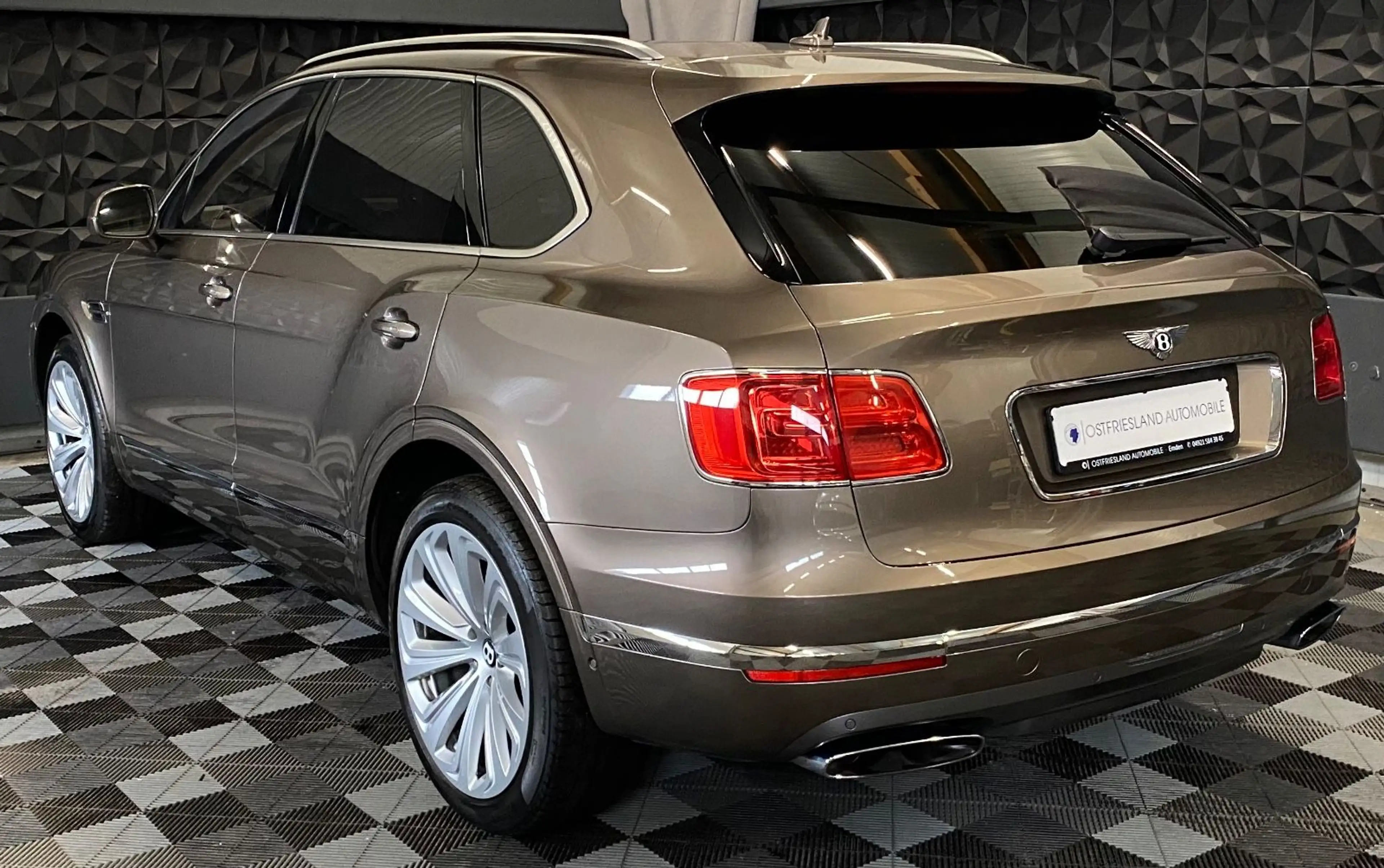 Bentley Bentayga 6.0 W12 4WD Massagesitze, Pano,AHK — photo 5