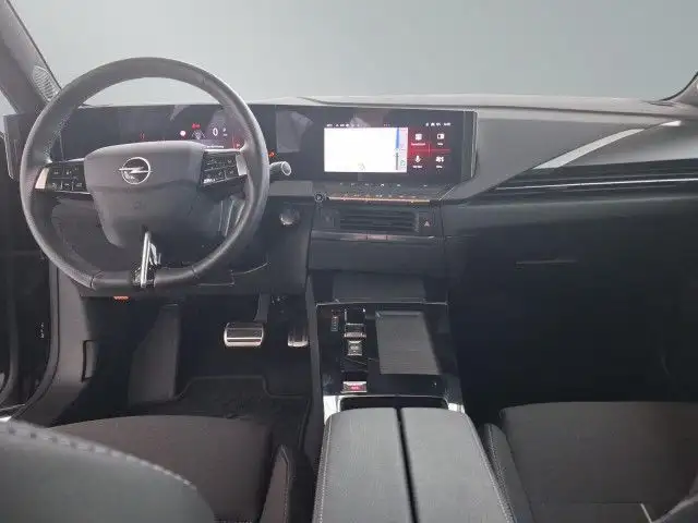 Opel Astra view 15