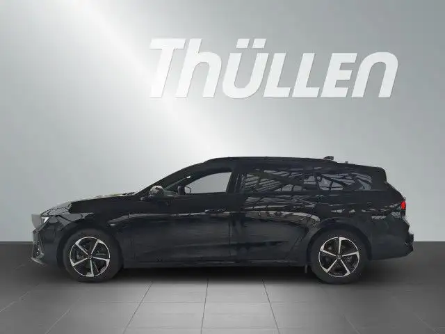 Opel Astra view 5