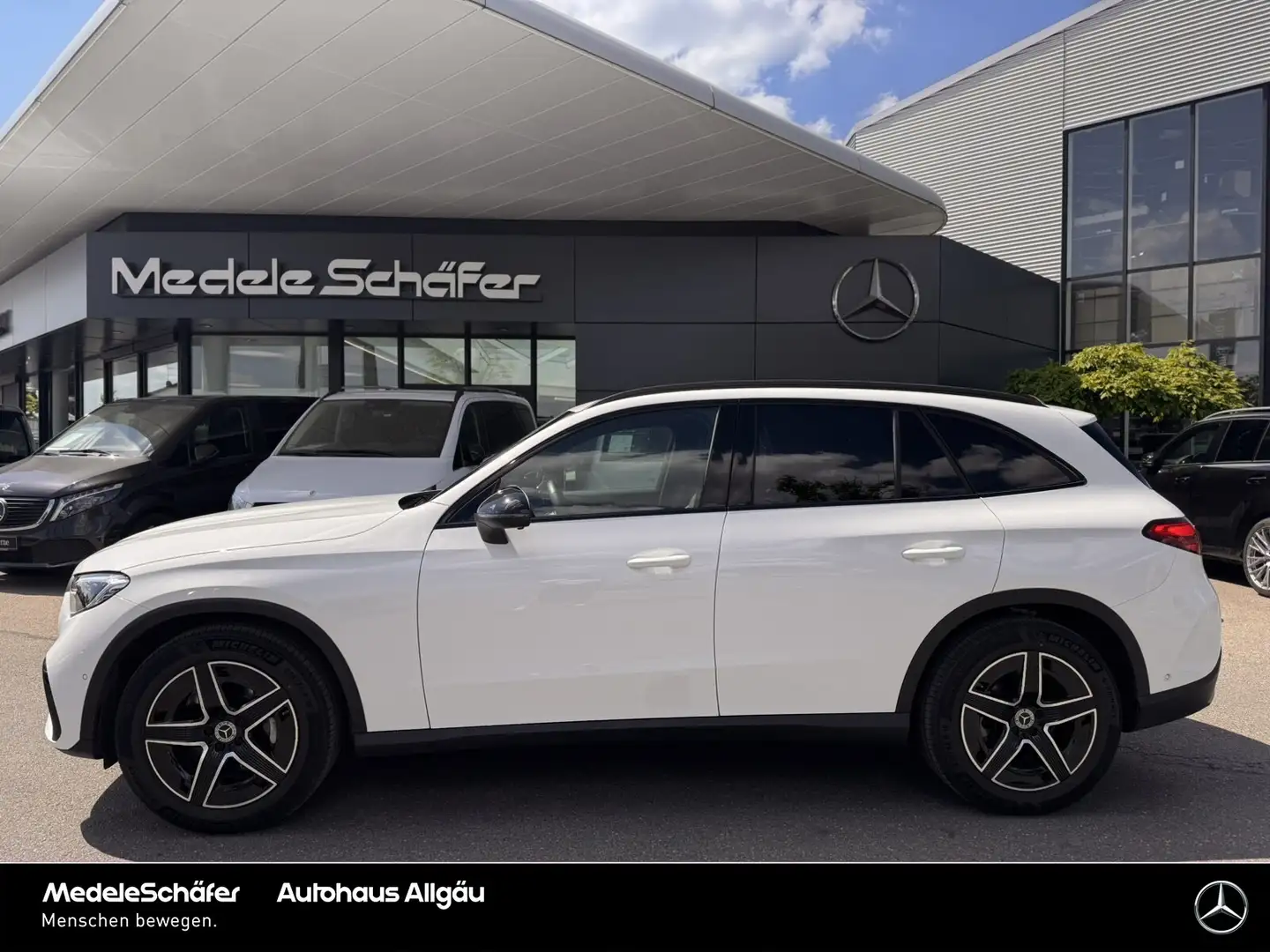 Mercedes-Benz GLC 300 GLC 300 4M AMG Night Distron AHK Memory LED Kam Weiß - 2