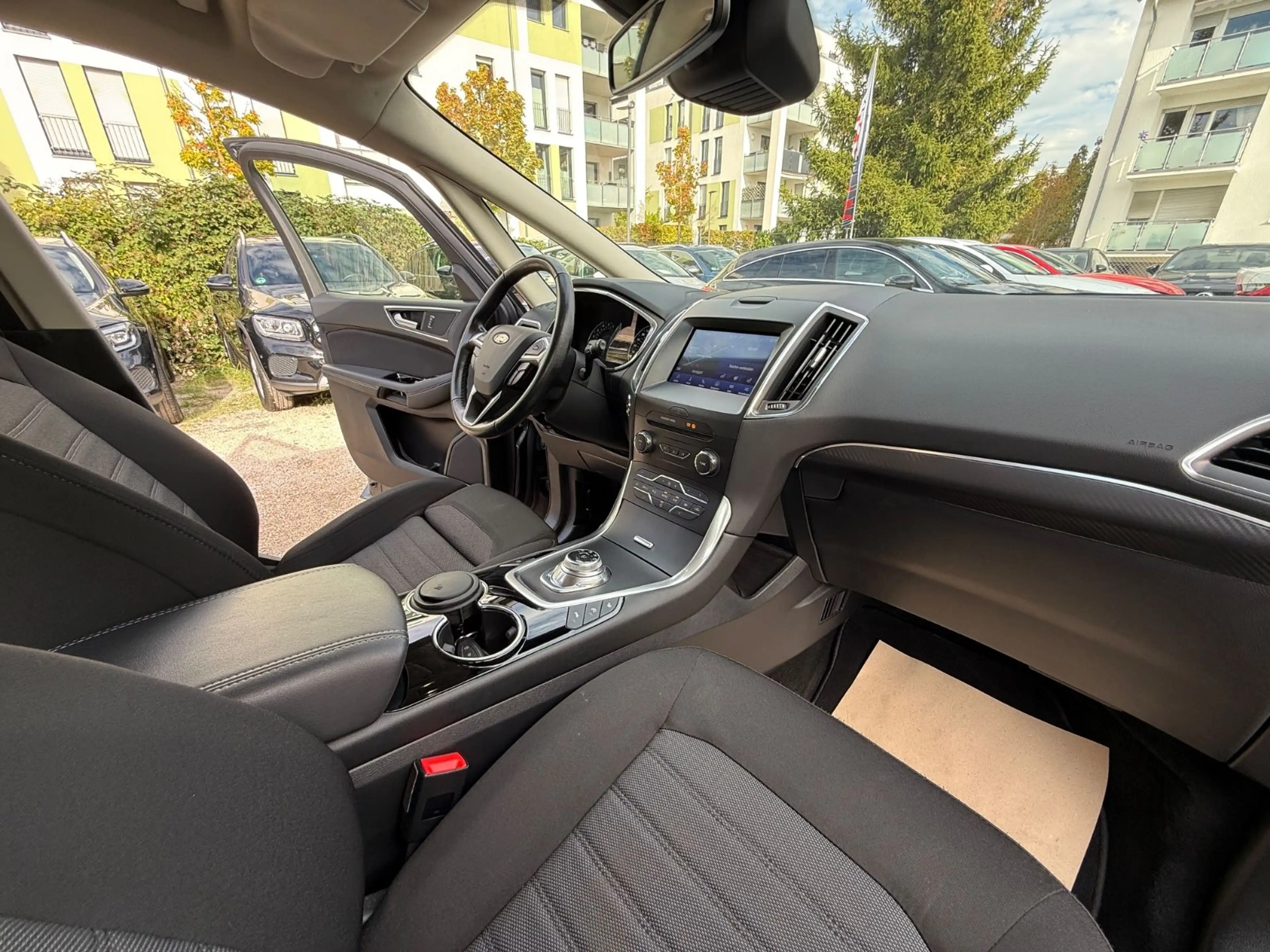 Ford S-Max 2.0 EcoBlue Aut Titanium Kamera Winterpake — photo 11