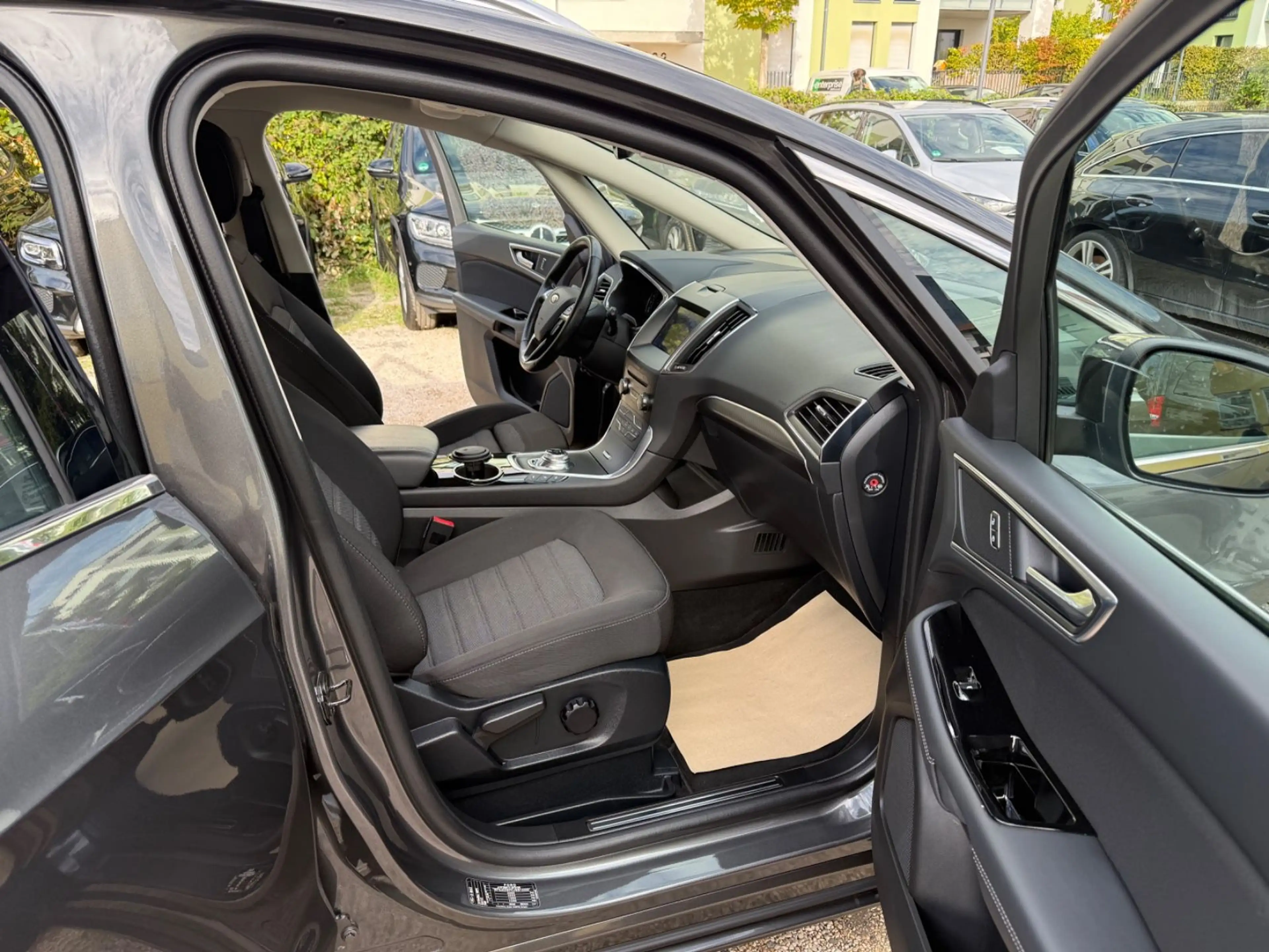 Ford S-Max 2.0 EcoBlue Aut Titanium Kamera Winterpake — photo 13