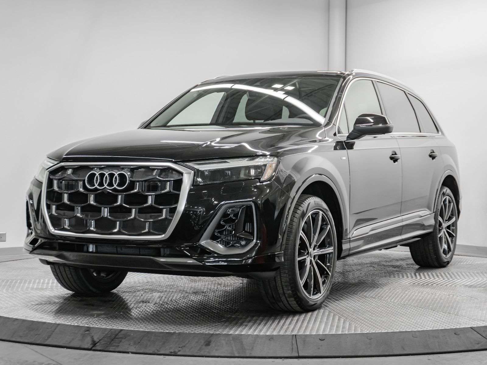 2026 Audi Q7 PROGRESSIV | S-LINE | 3.0L TURBOCHARGED V6