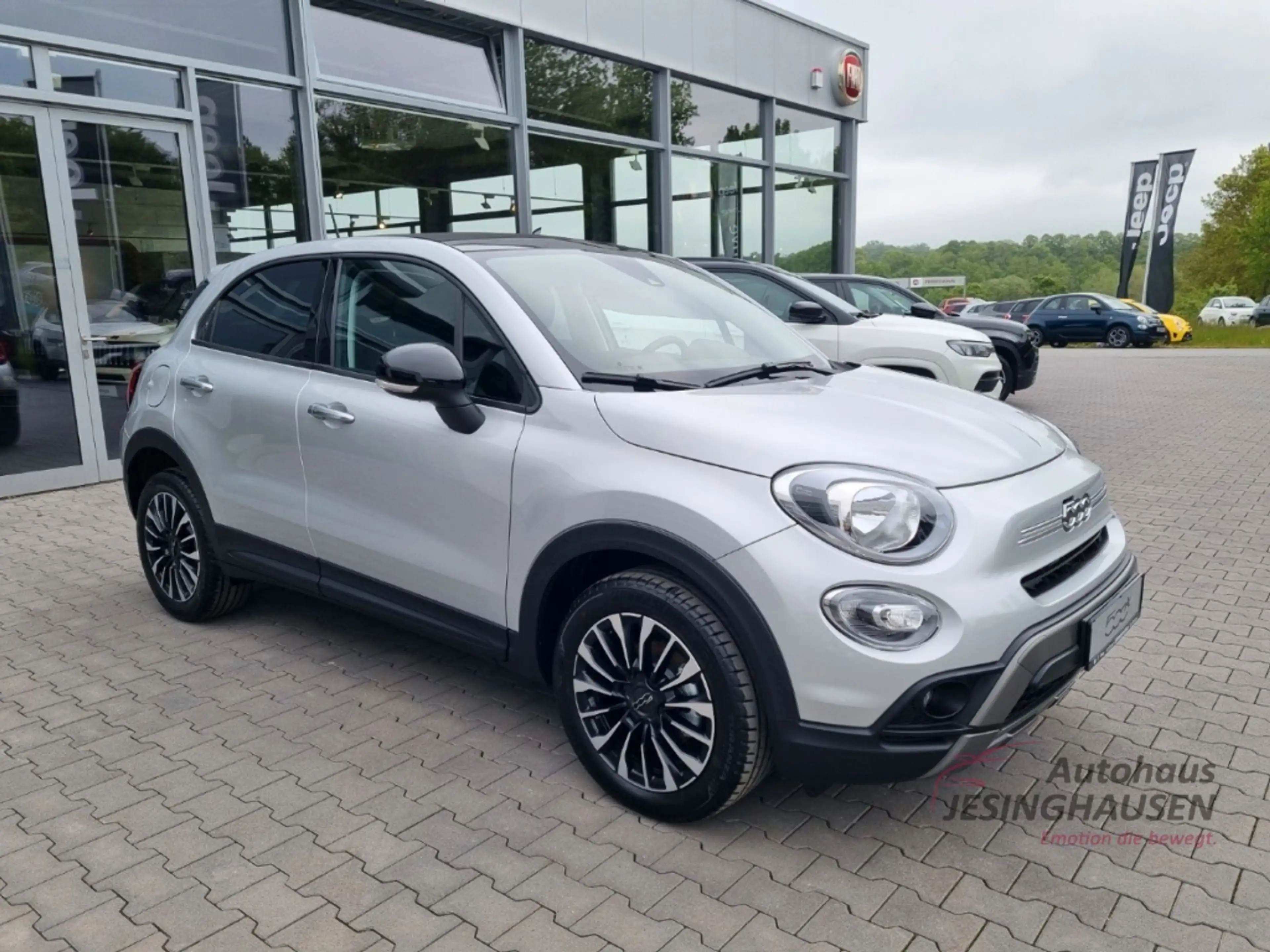 Fiat 500X Dolcevita Cross 4x2 Navi Faltdach Carpl Digitales — photo 2