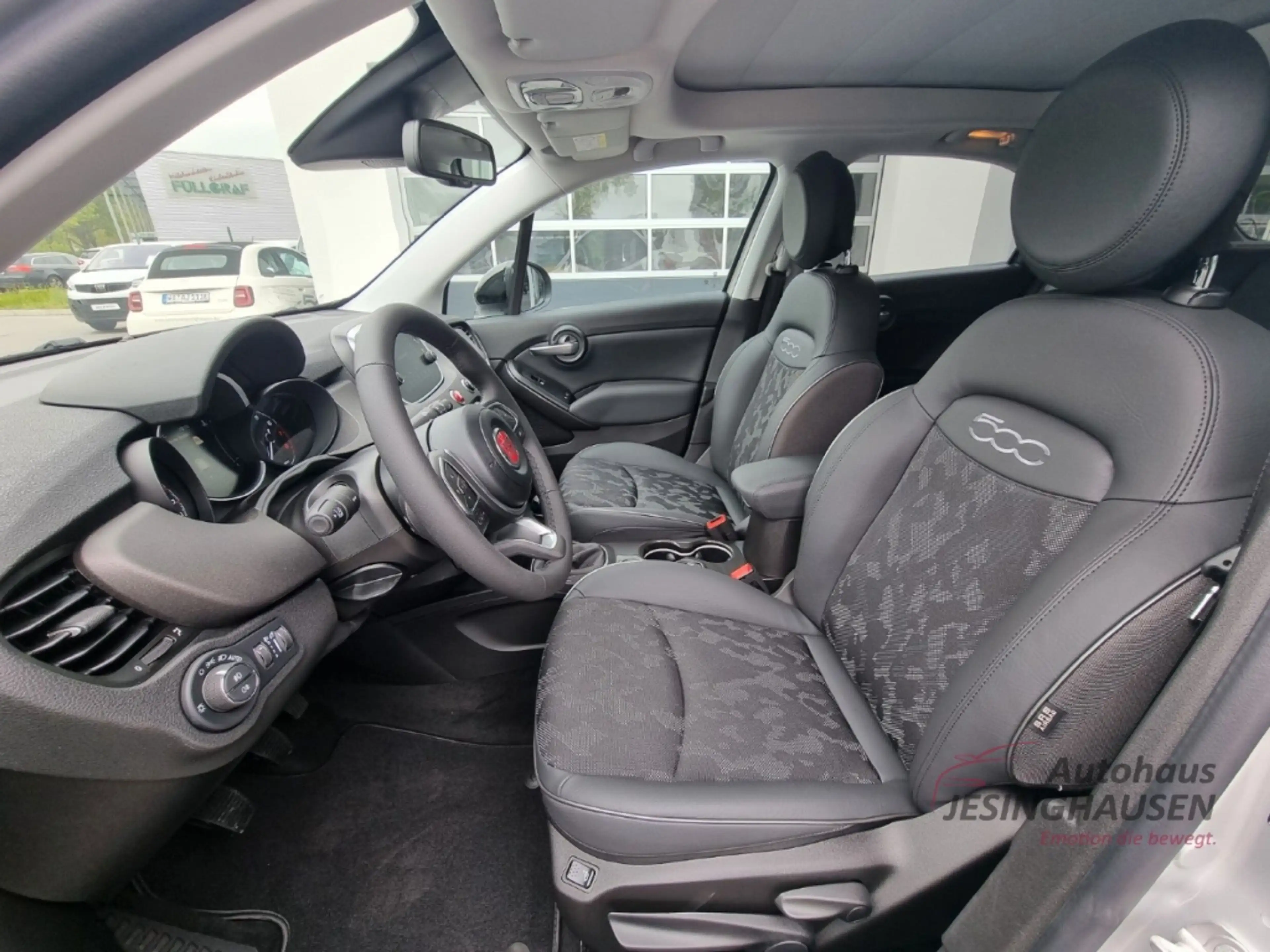 Fiat 500X Dolcevita Cross 4x2 Navi Faltdach Carpl Digitales — photo 11