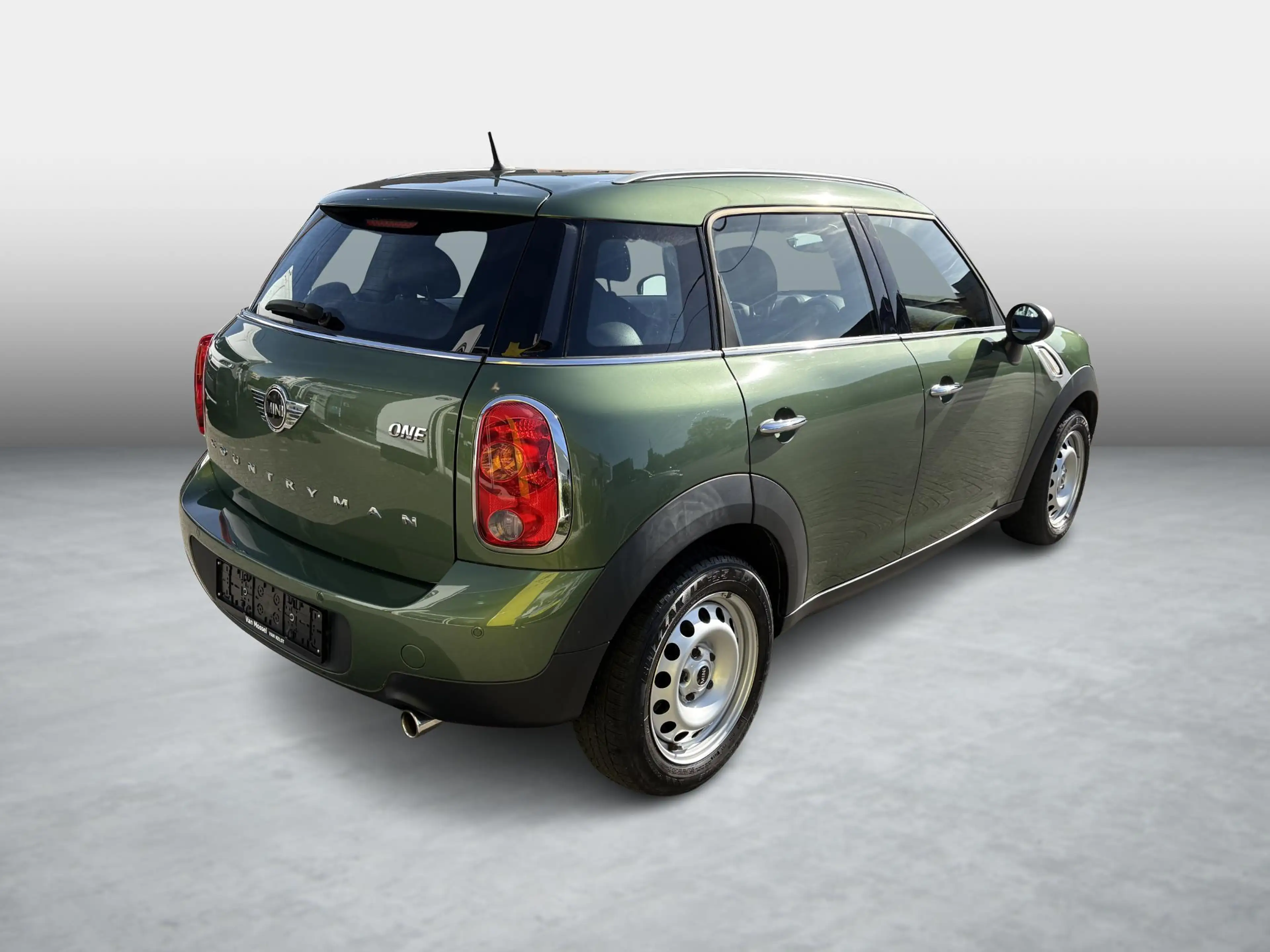 MINI One Countryman (72 kW) — photo 2
