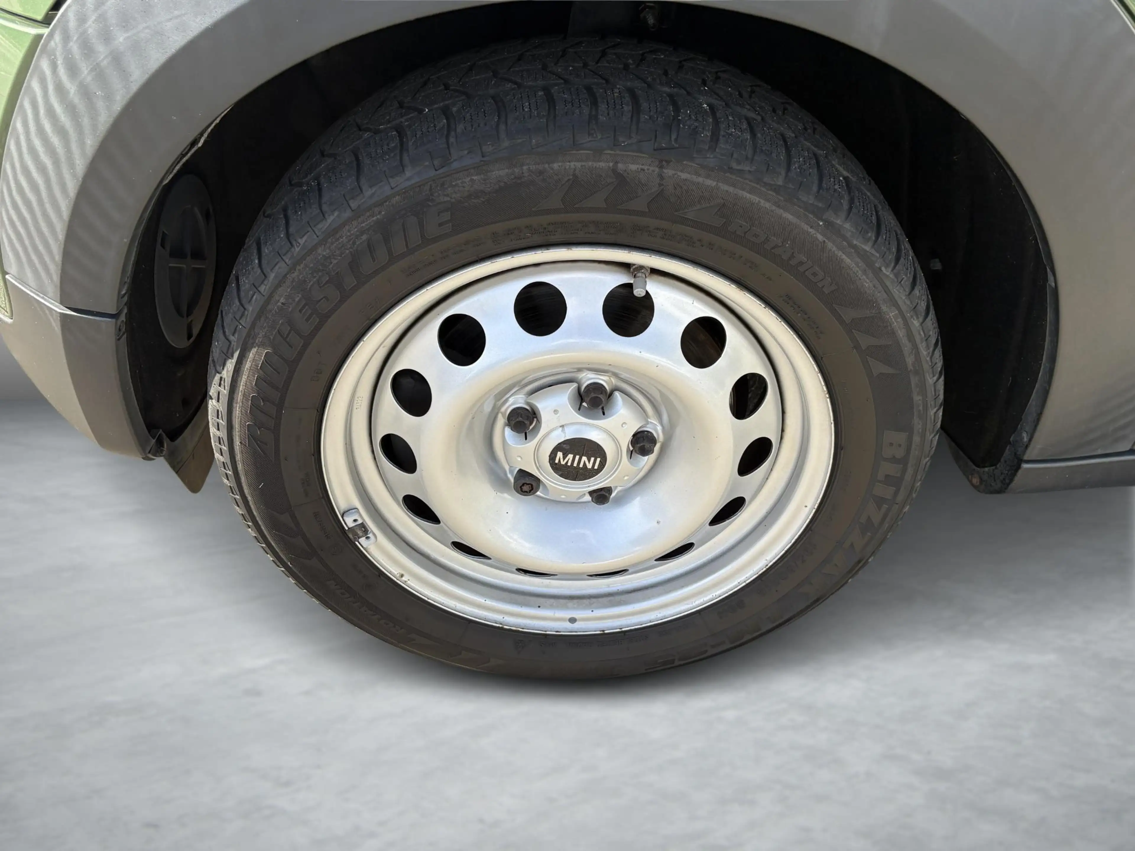MINI One Countryman (72 kW) — photo 9