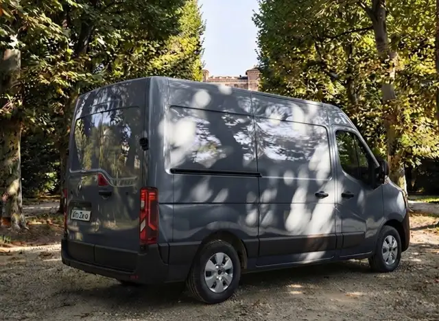 2026 Renault Master in Grey for sale