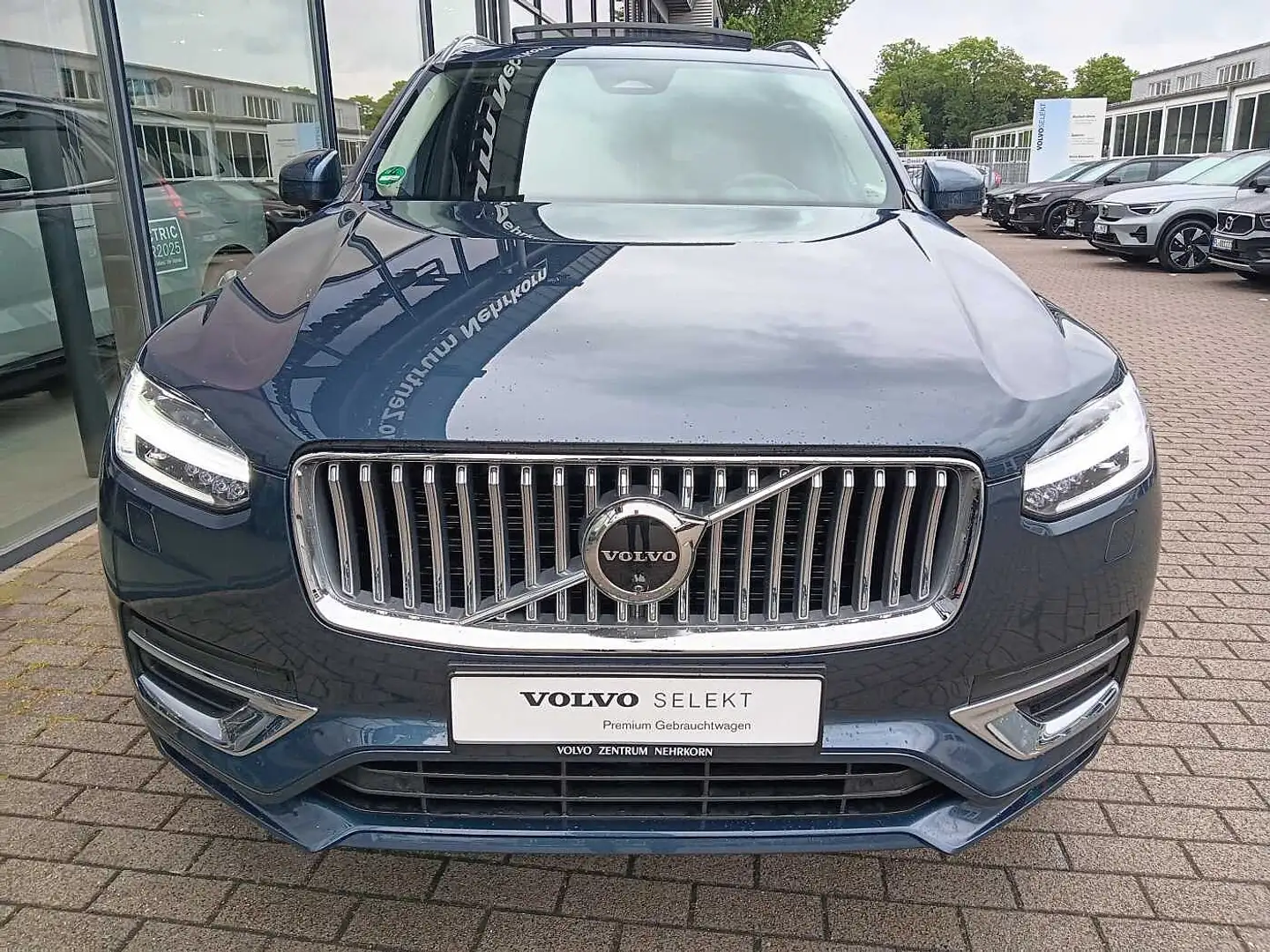 Volvo XC90 B5 D AWD Plus Bright 'AHK, Glasdach' Schwarz - 2