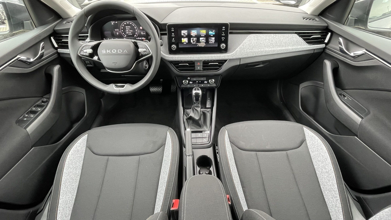 Skoda Scala 1.5 TSI DSG Edition Alu 16" LED PDC RFK — photo 11
