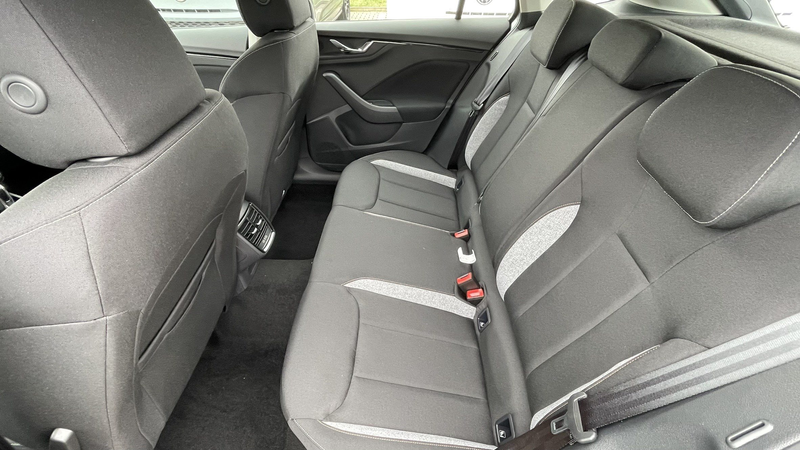 Skoda Scala 1.5 TSI DSG Edition Alu 16" LED PDC RFK — photo 8