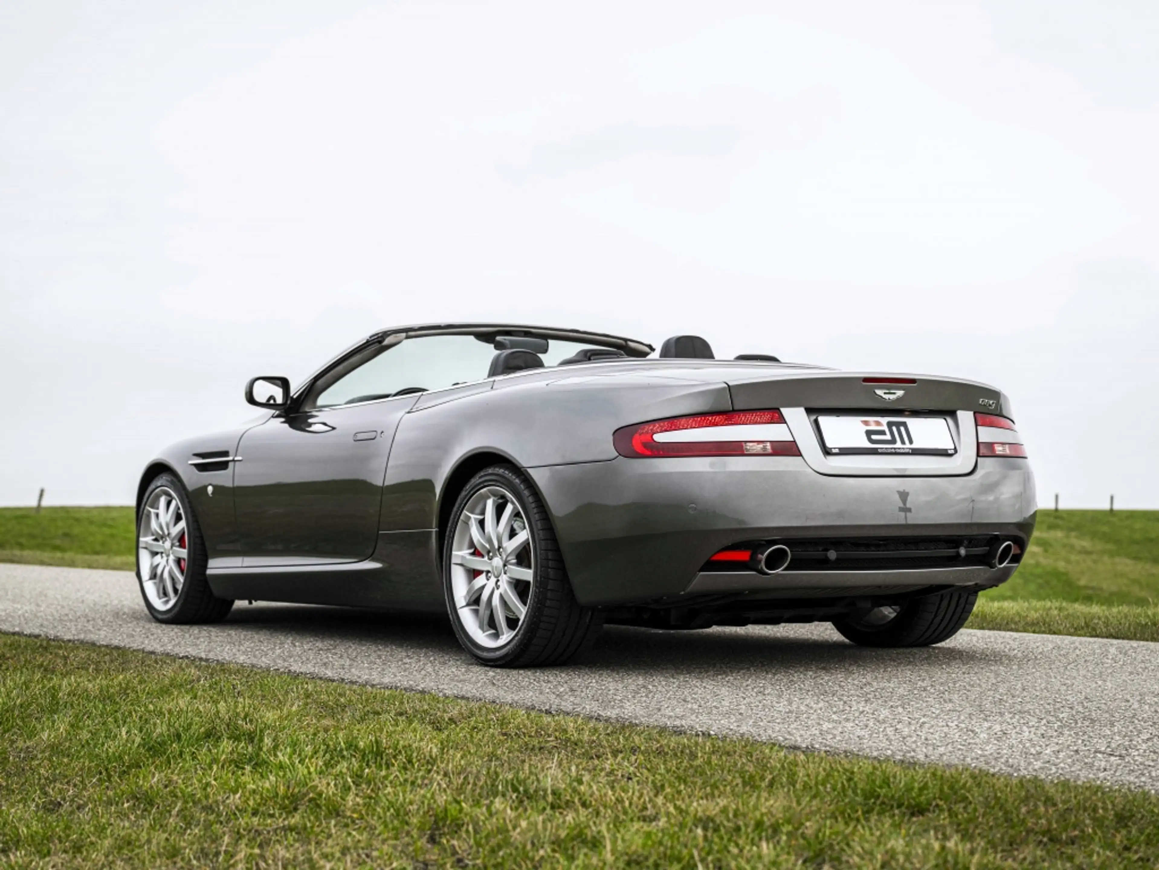 Aston Martin DB9 Volante 5.9 V12 Touchtronic — photo 2
