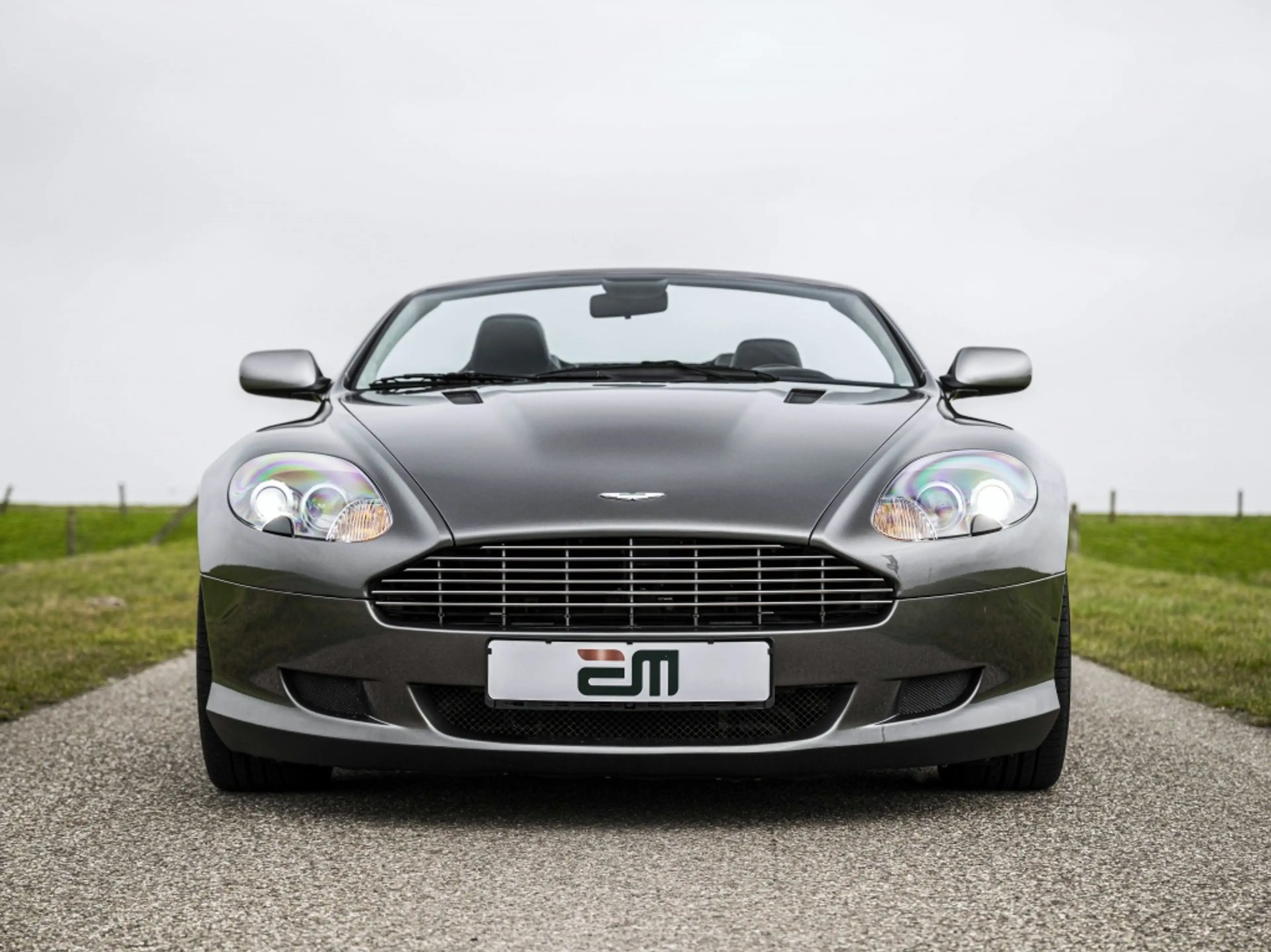 Aston Martin DB9 Volante 5.9 V12 Touchtronic — photo 3
