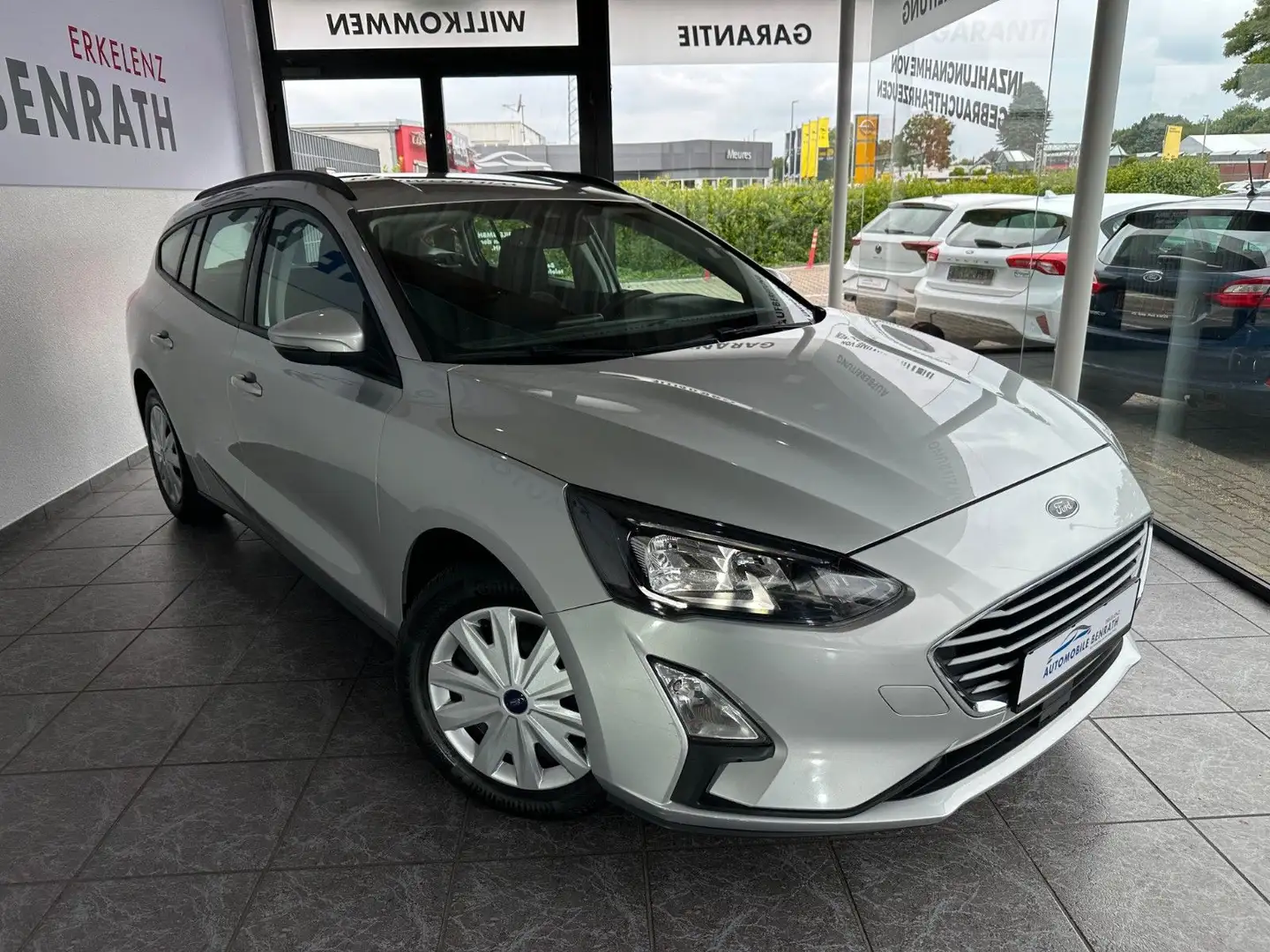 Ford Focus Turnier Trend *1.HAND*LED*KLIMA*SCHECKHEFT Silber - 1