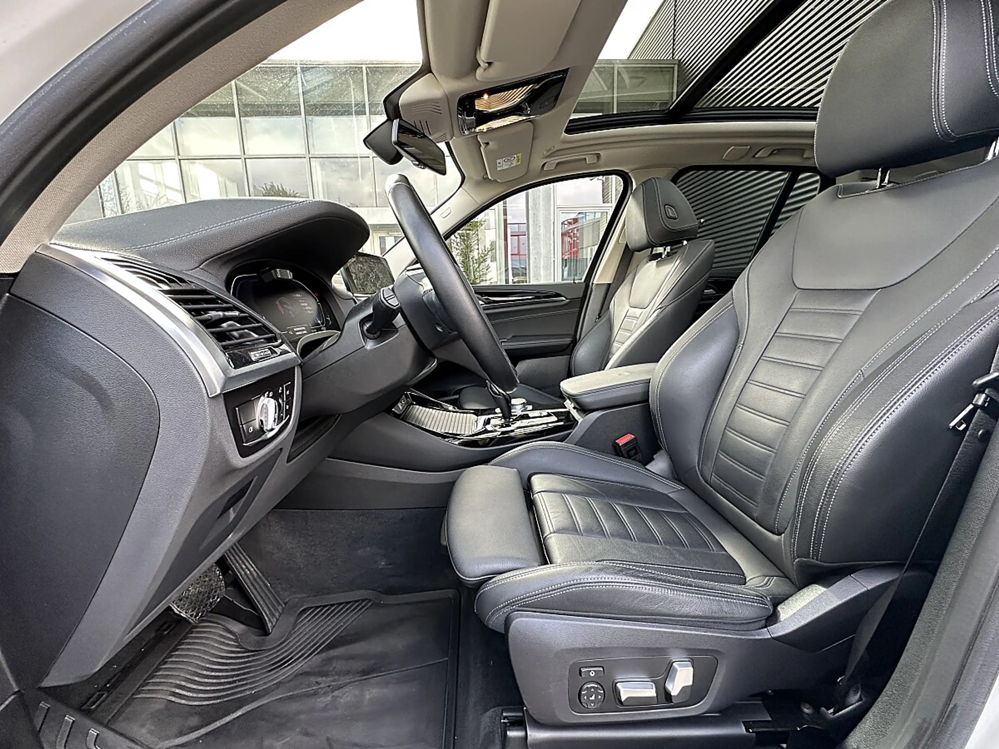 BMW iX3 Impressive / Head Up / Harman Kardon / Driving ... — photo 12