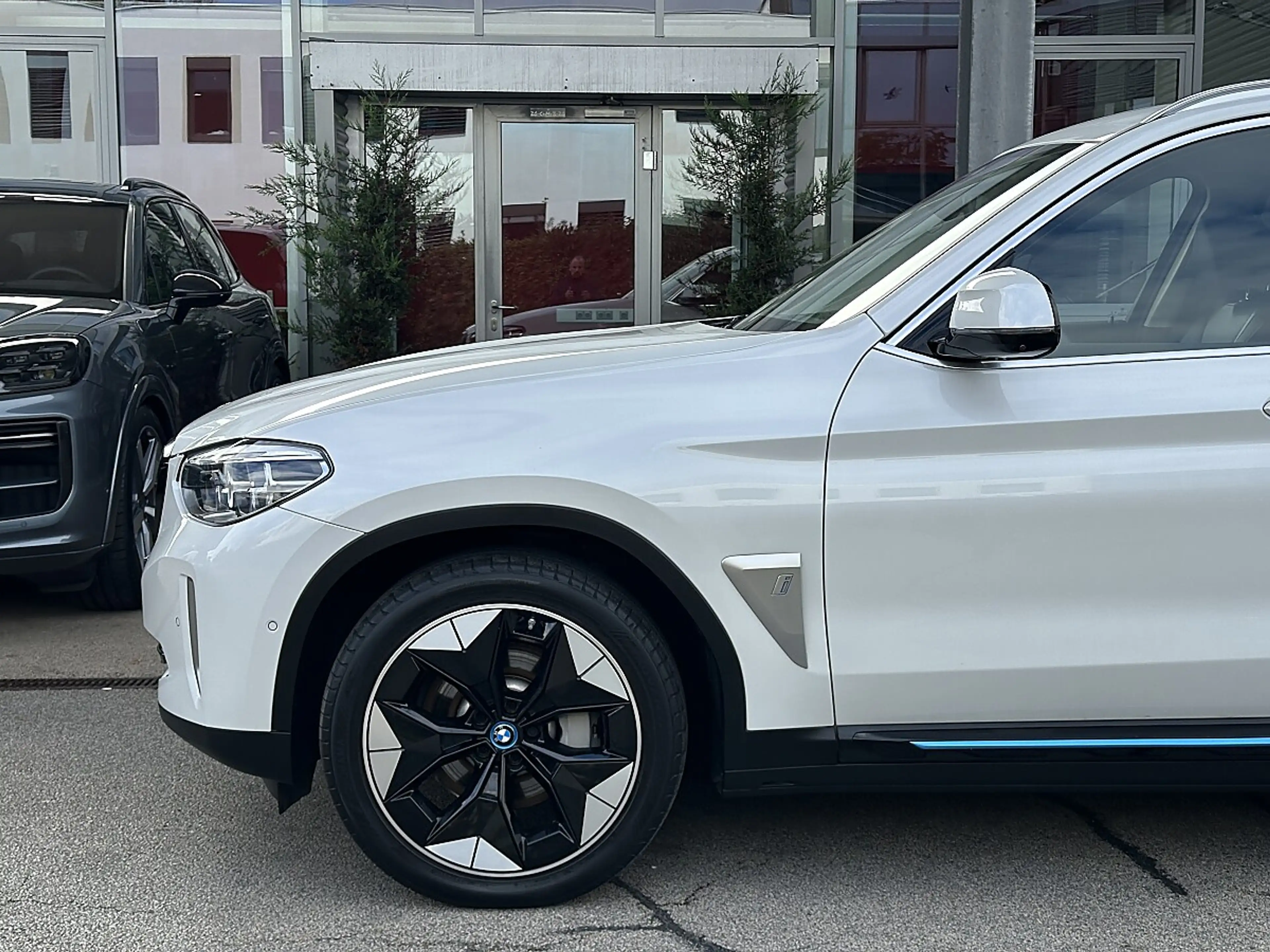 BMW iX3 Impressive / Head Up / Harman Kardon / Driving ... — photo 3