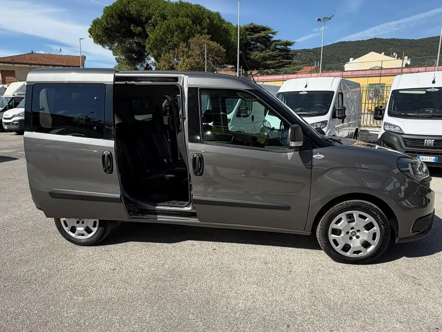 Fiat Doblo 1.6mjt 120cv AUTOCARRO 5 POSTI Grigio - 2