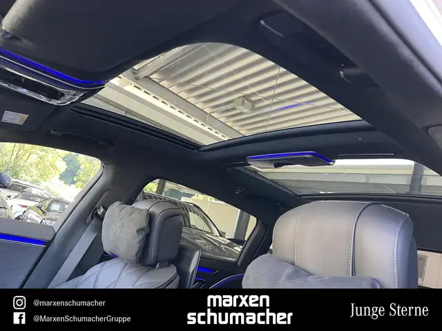 Mercedes-Benz S-Class view 11