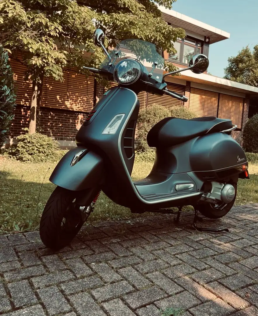 Piaggio GTS 300 Vespa Szürke - 1