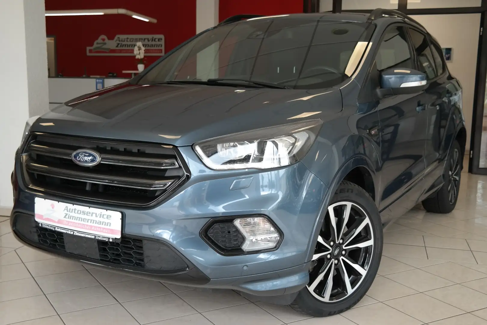 Ford Kuga 2.0 TDCI ST-Line ALLRAD Albastru - 1