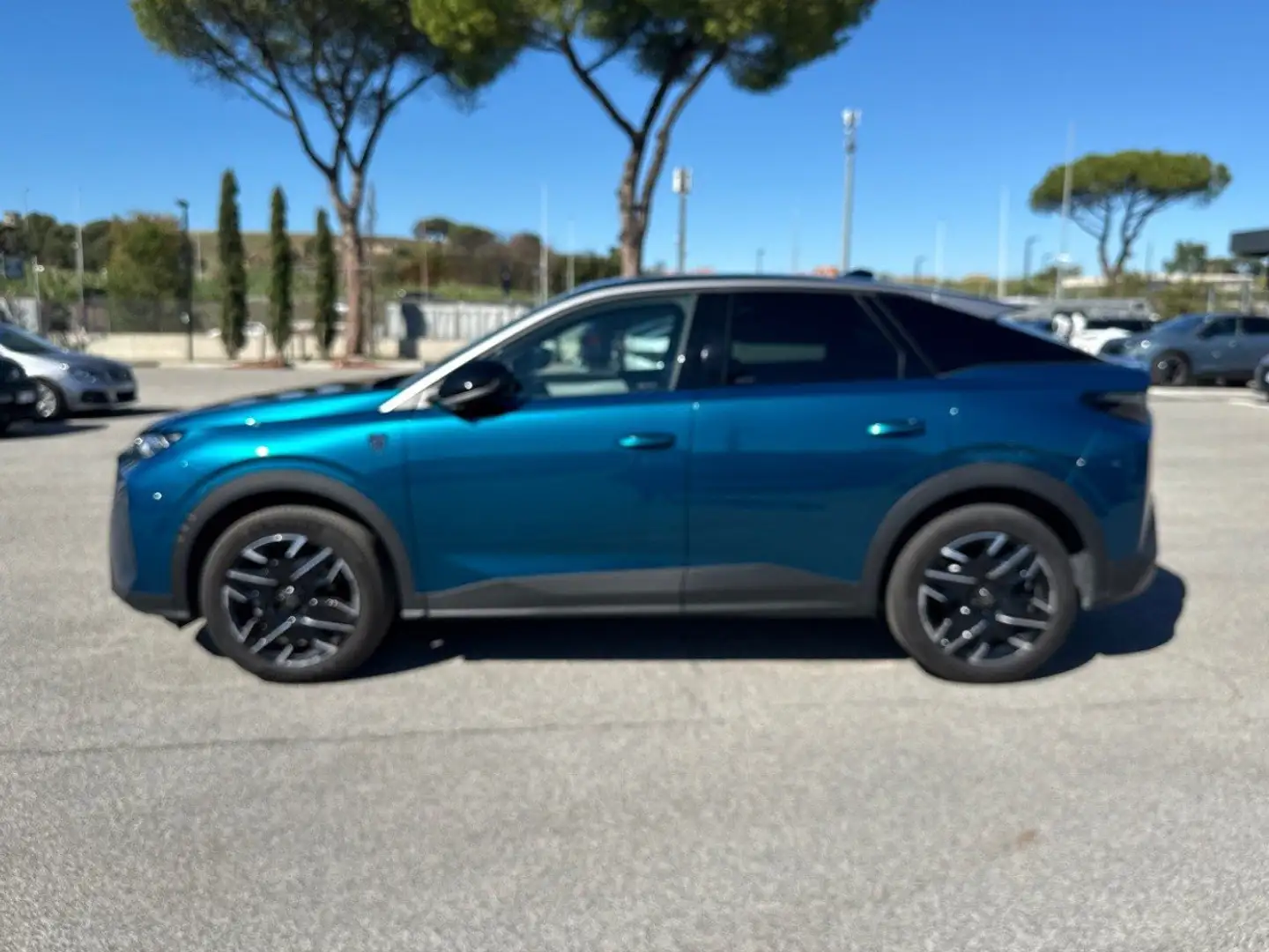 Peugeot 3008 Hybrid 136 GT e-DCS 6 Blu/Azzurro - 2