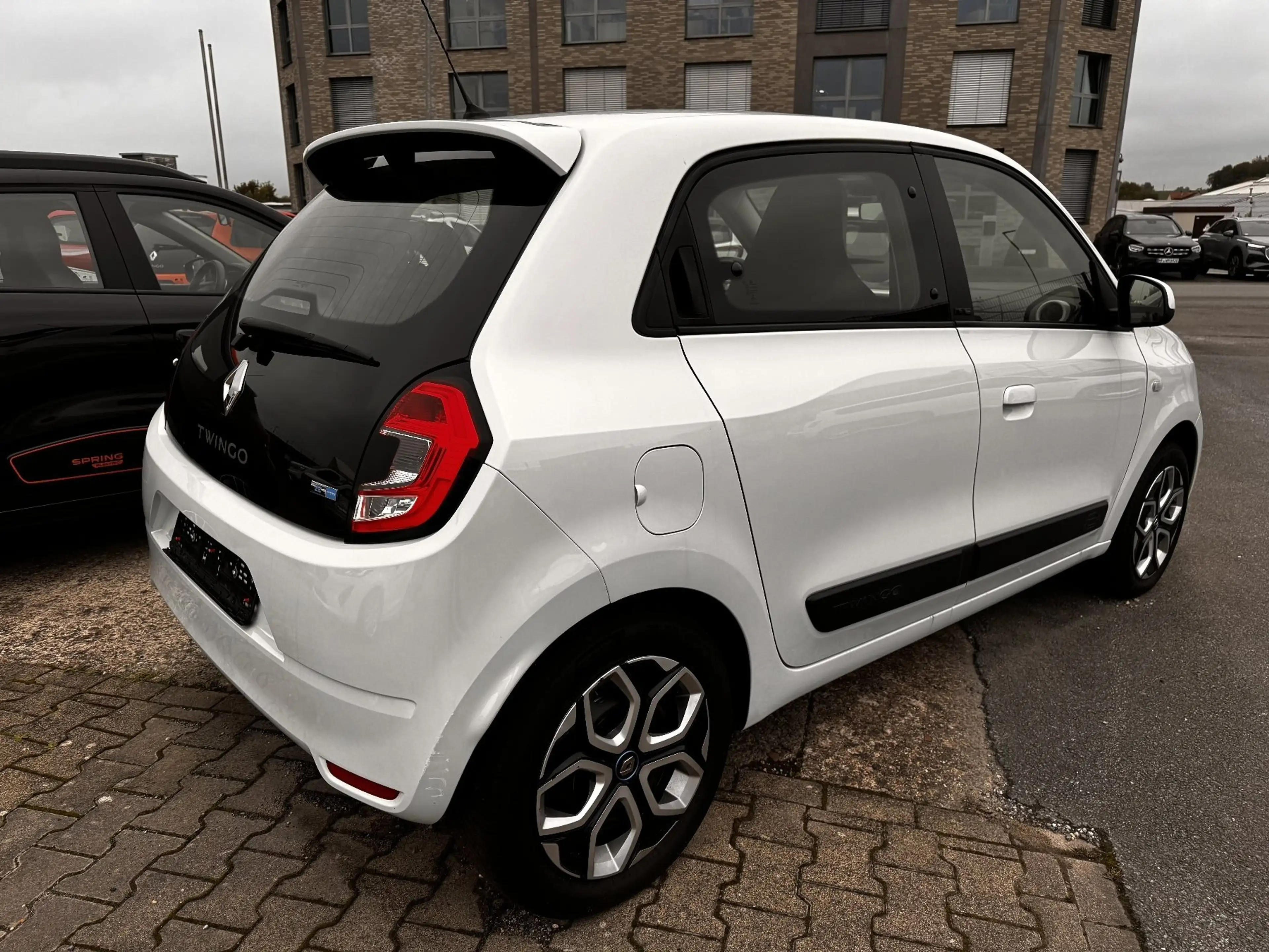 Renault Twingo ELECTRIC ZEN — photo 2