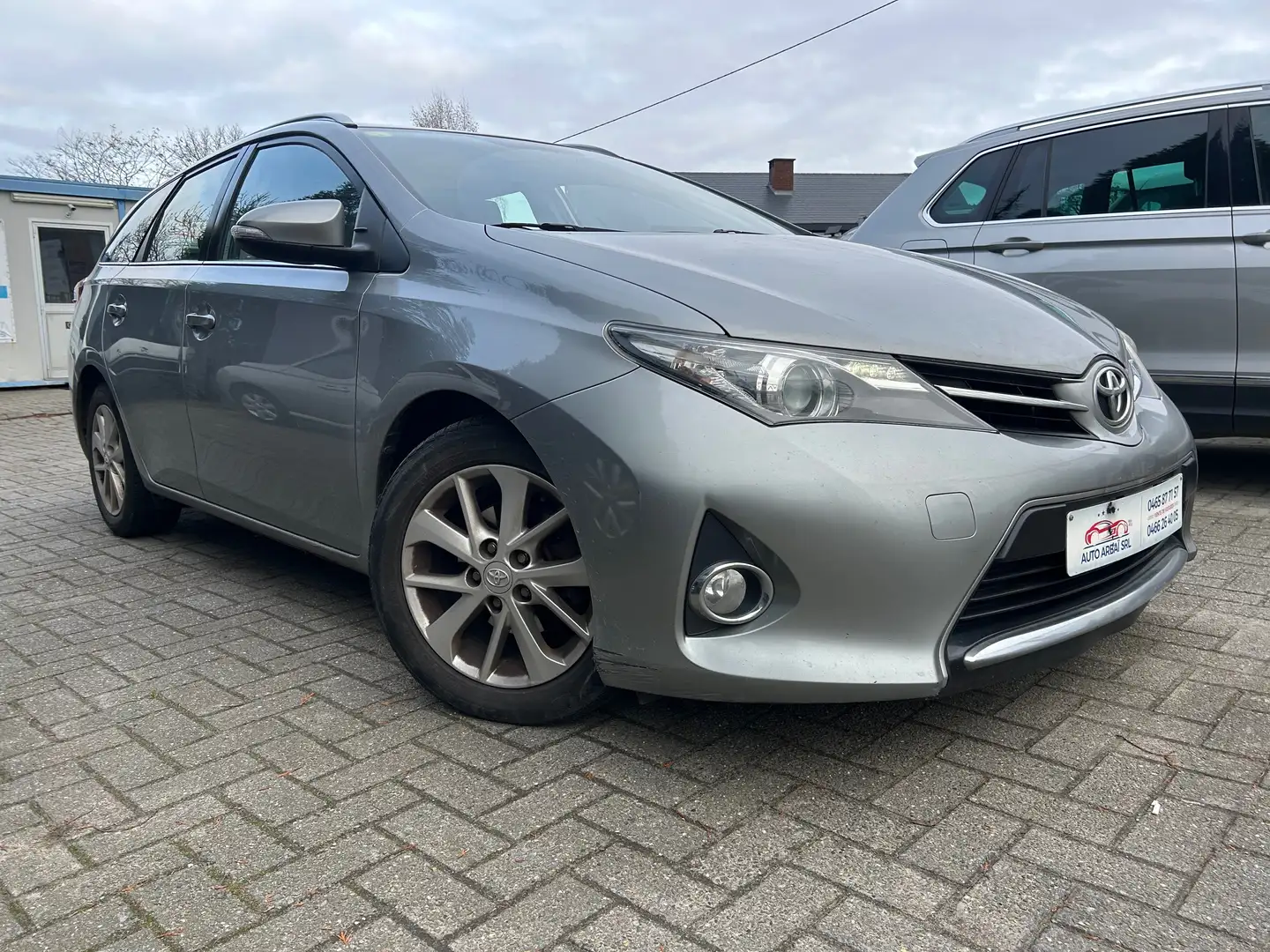 Toyota Auris Auris SW 1.4 D-4D Active Zilver - 1
