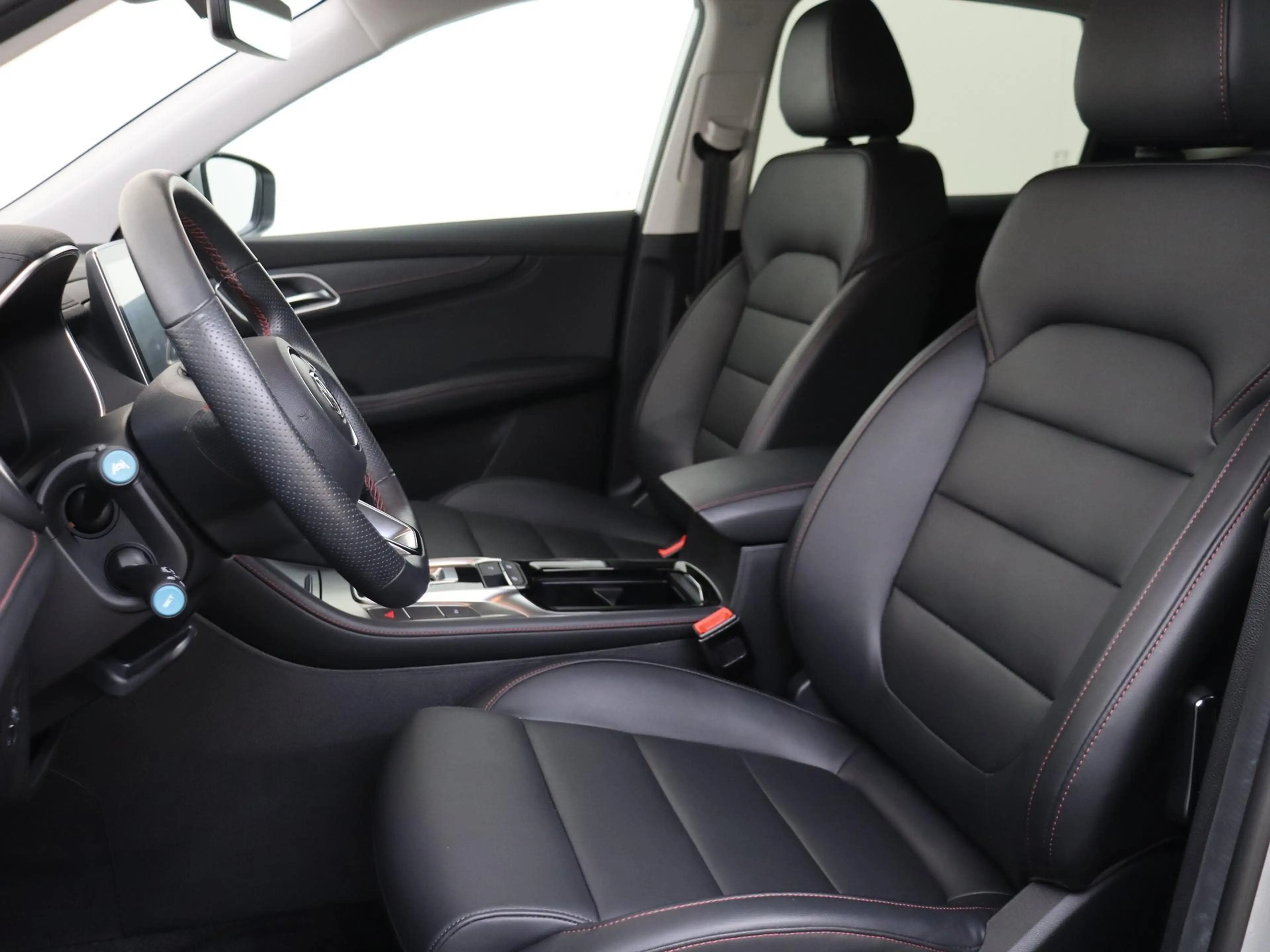MG EHS 1.5 TGDI Luxury Plug-in Hybrid | Leder | Panoramad — photo 14