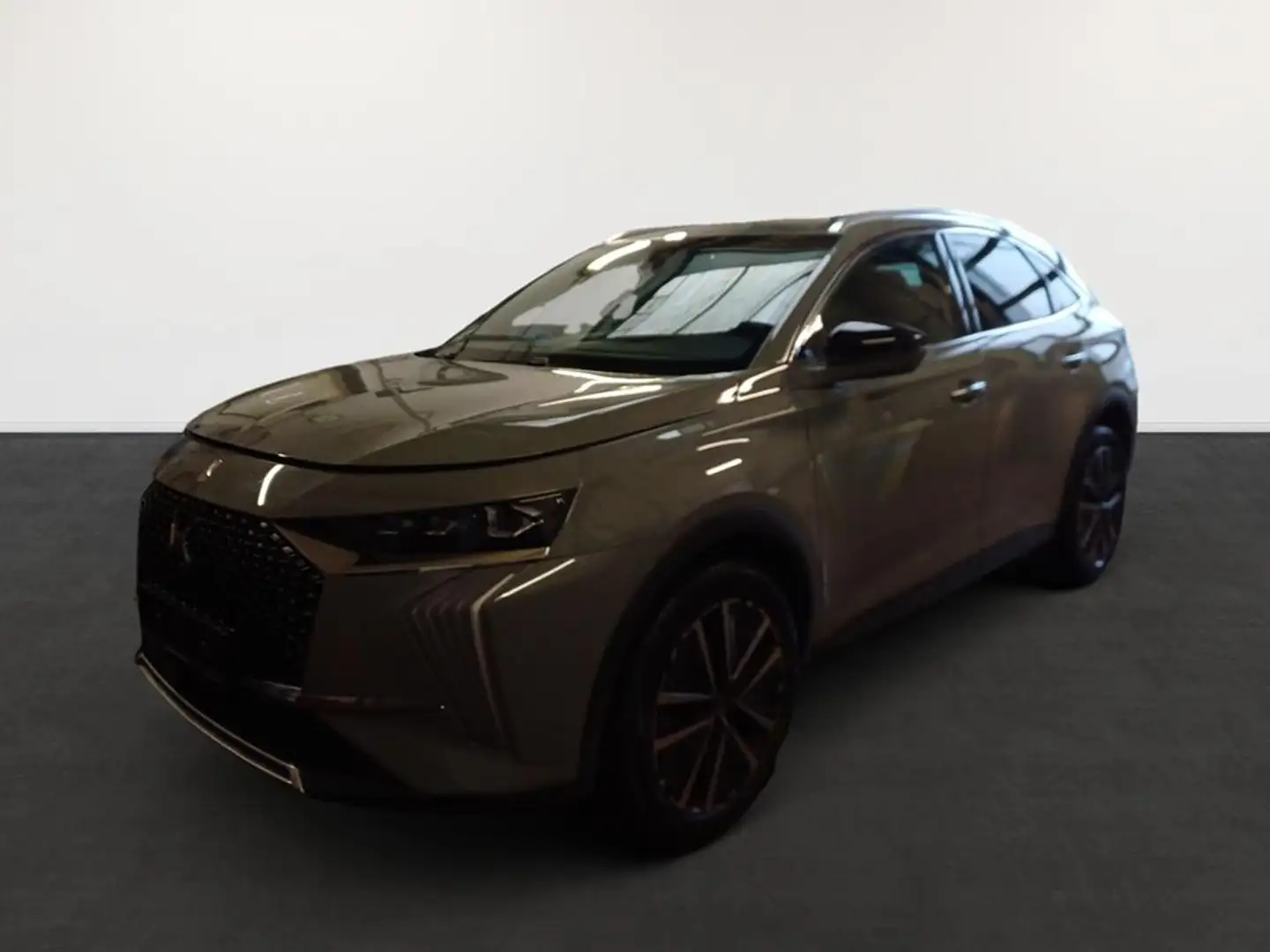 DS Automobiles DS 7 Crossback BlueHDi 130 Rivoli Grau - 1