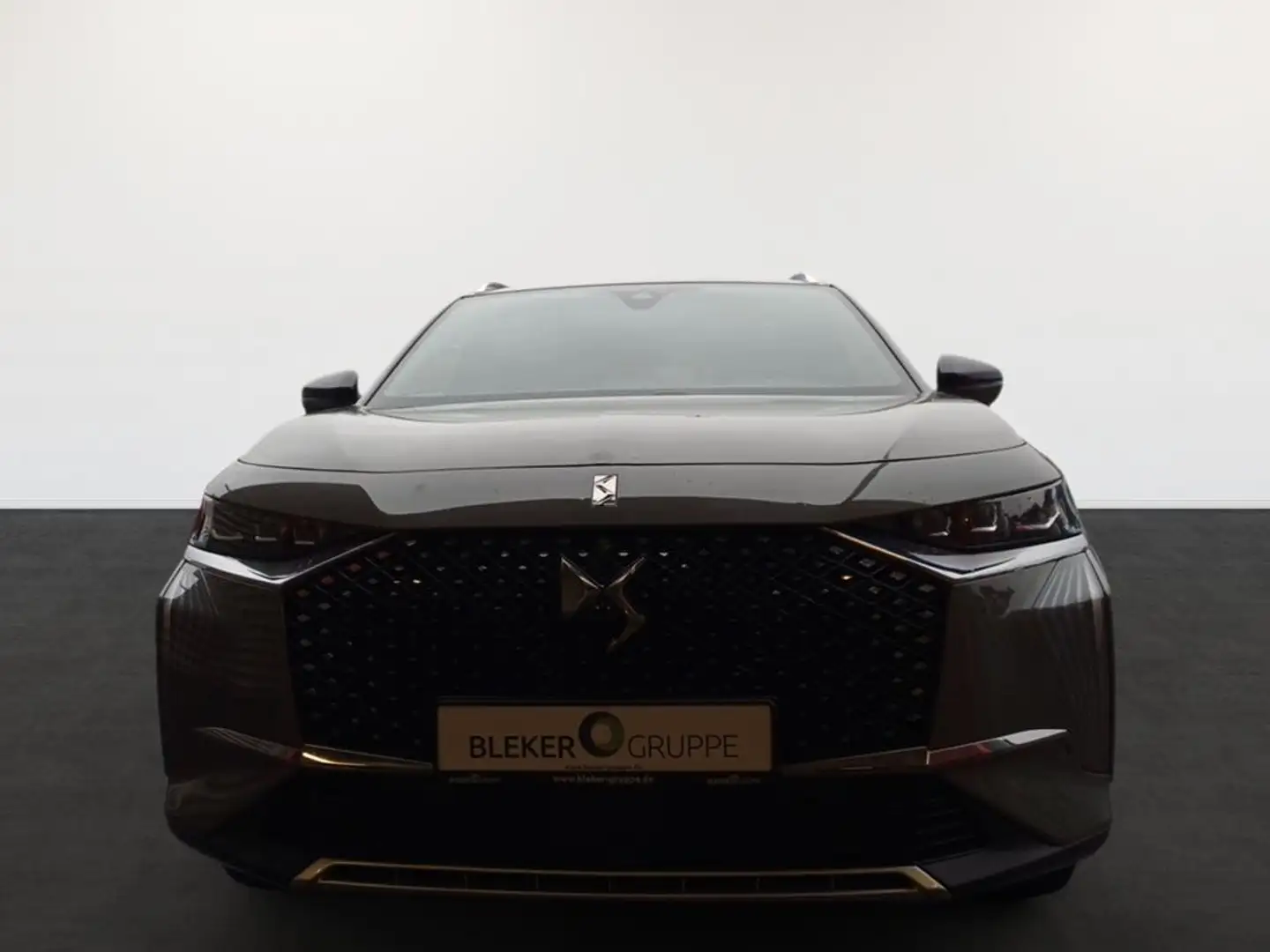 DS Automobiles DS 7 Crossback BlueHDi 130 Rivoli Grau - 2
