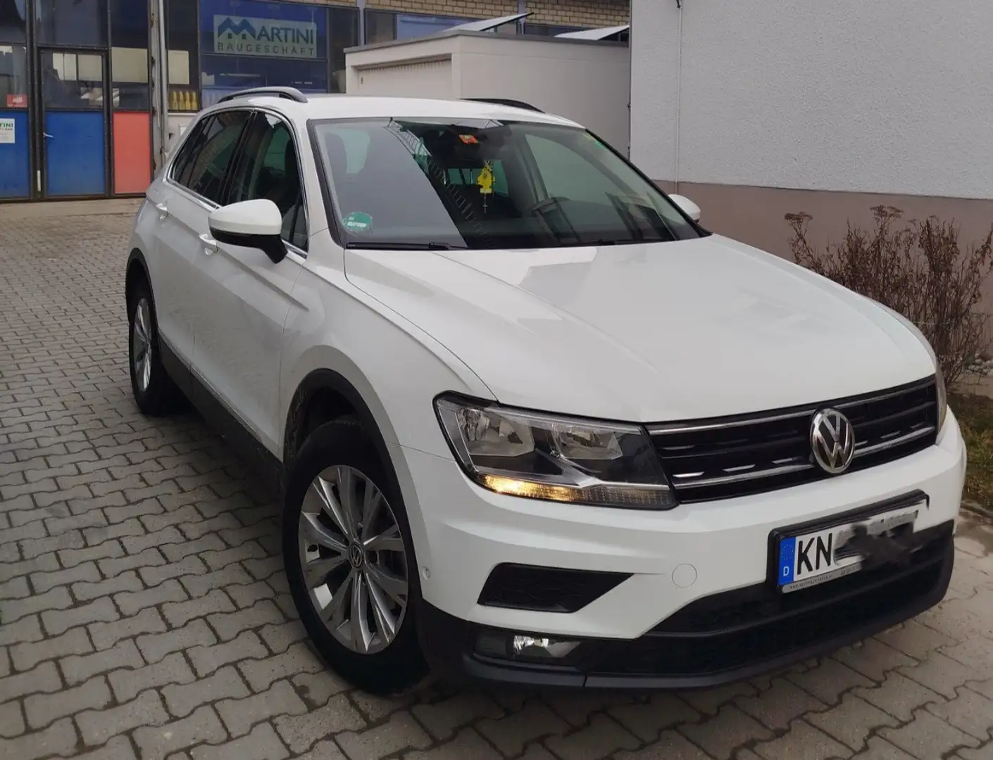 Volkswagen Tiguan Tiguan 1.5 TSI ACT OPF IQ.DRIVE Weiß - 1