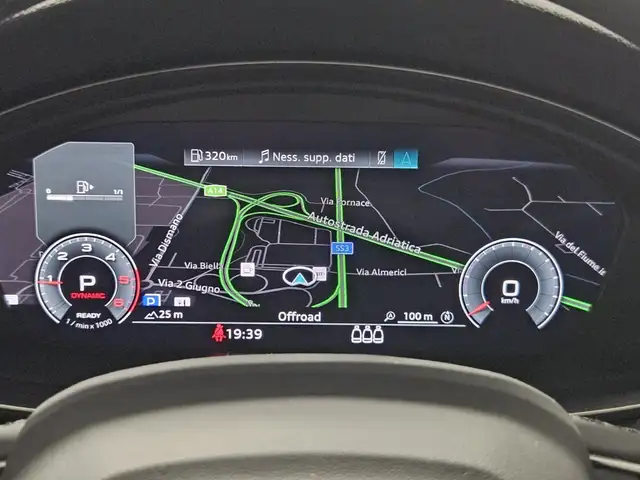 Audi A4 view 9