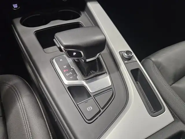 Audi A4 view 7