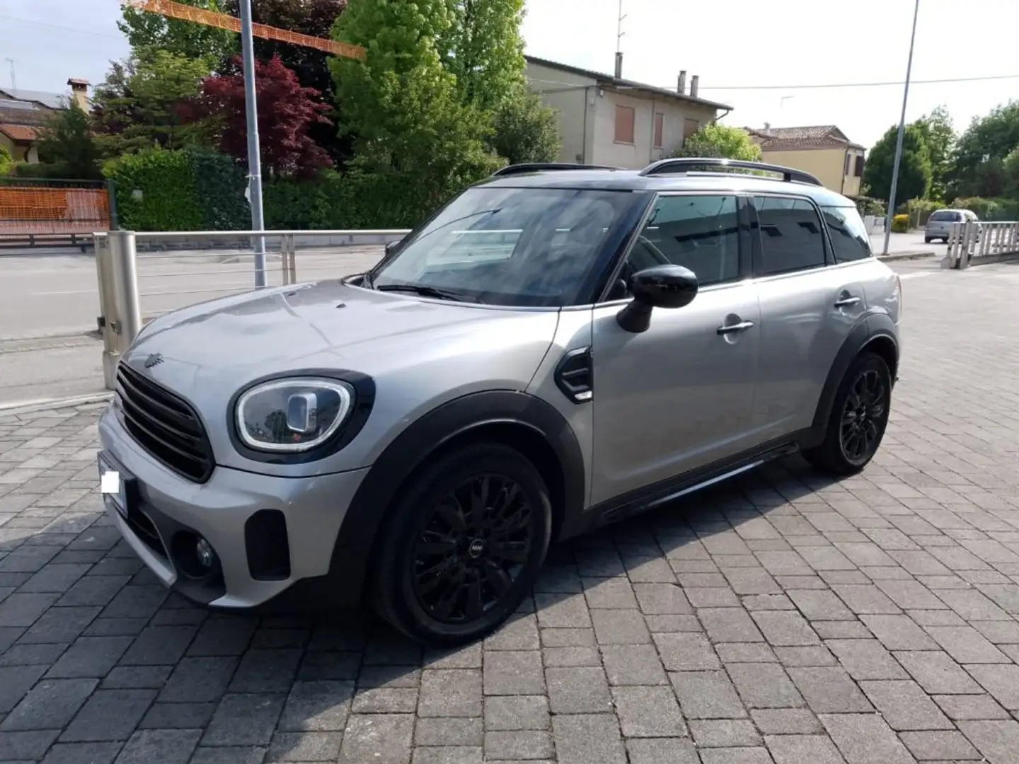 MINI Cooper Countryman 1.5 Grau - 1