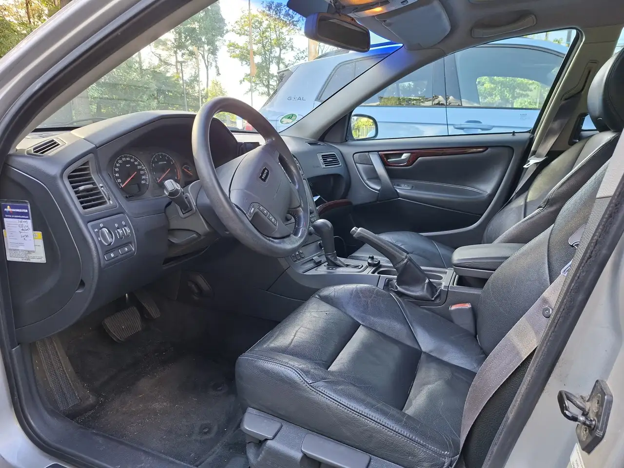 Volvo V70 2.4 T Geartronic, foto 9