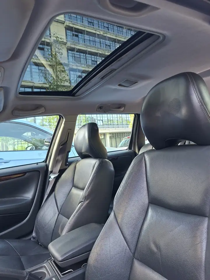 Volvo V70 2.4 T Geartronic, foto 10