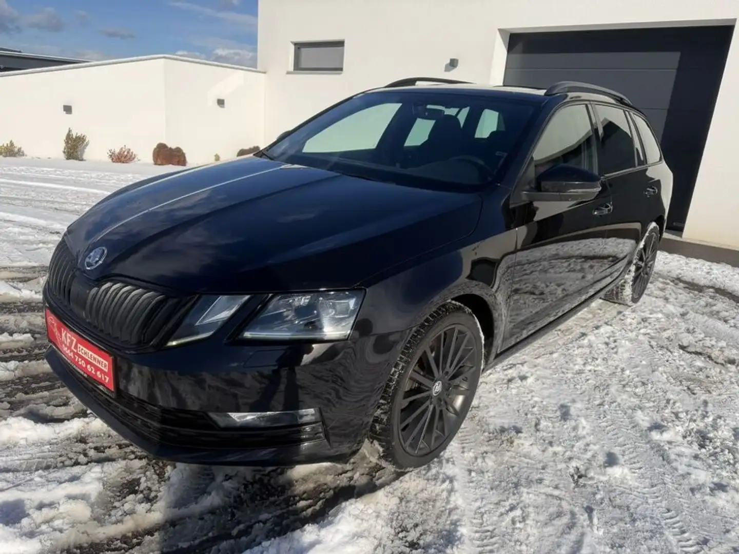 Skoda Octavia Combi Style 4x4 DSG/Panorama/LED Schwarz - 1