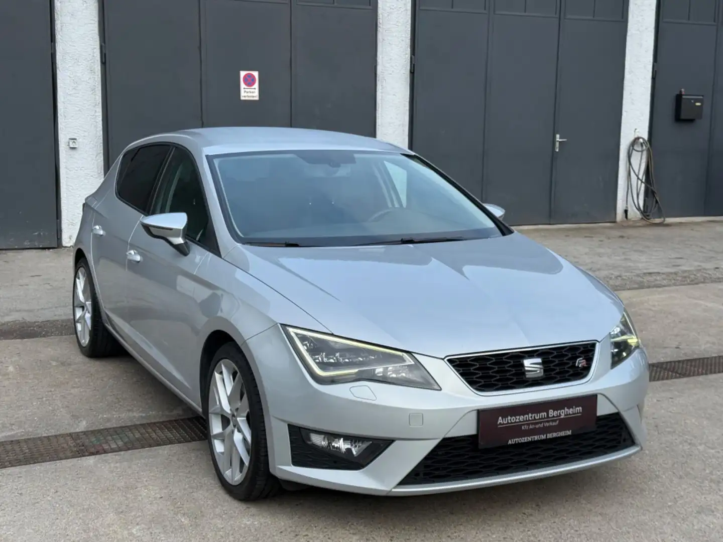 SEAT Leon FR 1,8 TSI Silber - 2