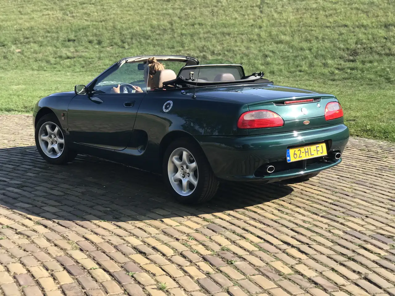 MG MGF 1.8i, foto 2