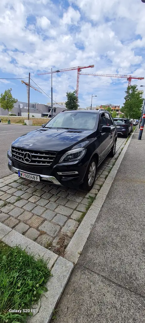 Mercedes-Benz ML 250 BlueTEC 4MATIC A-Edition Aut. Czarny - 2