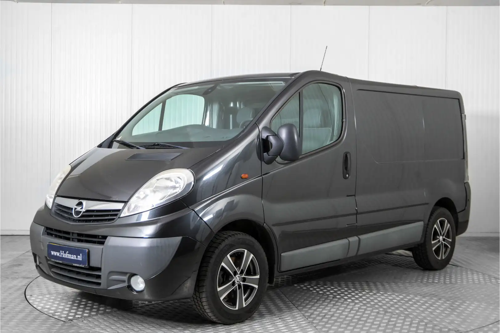 Opel Vivaro 2.0 CDTI L1H1 Zwart - 1