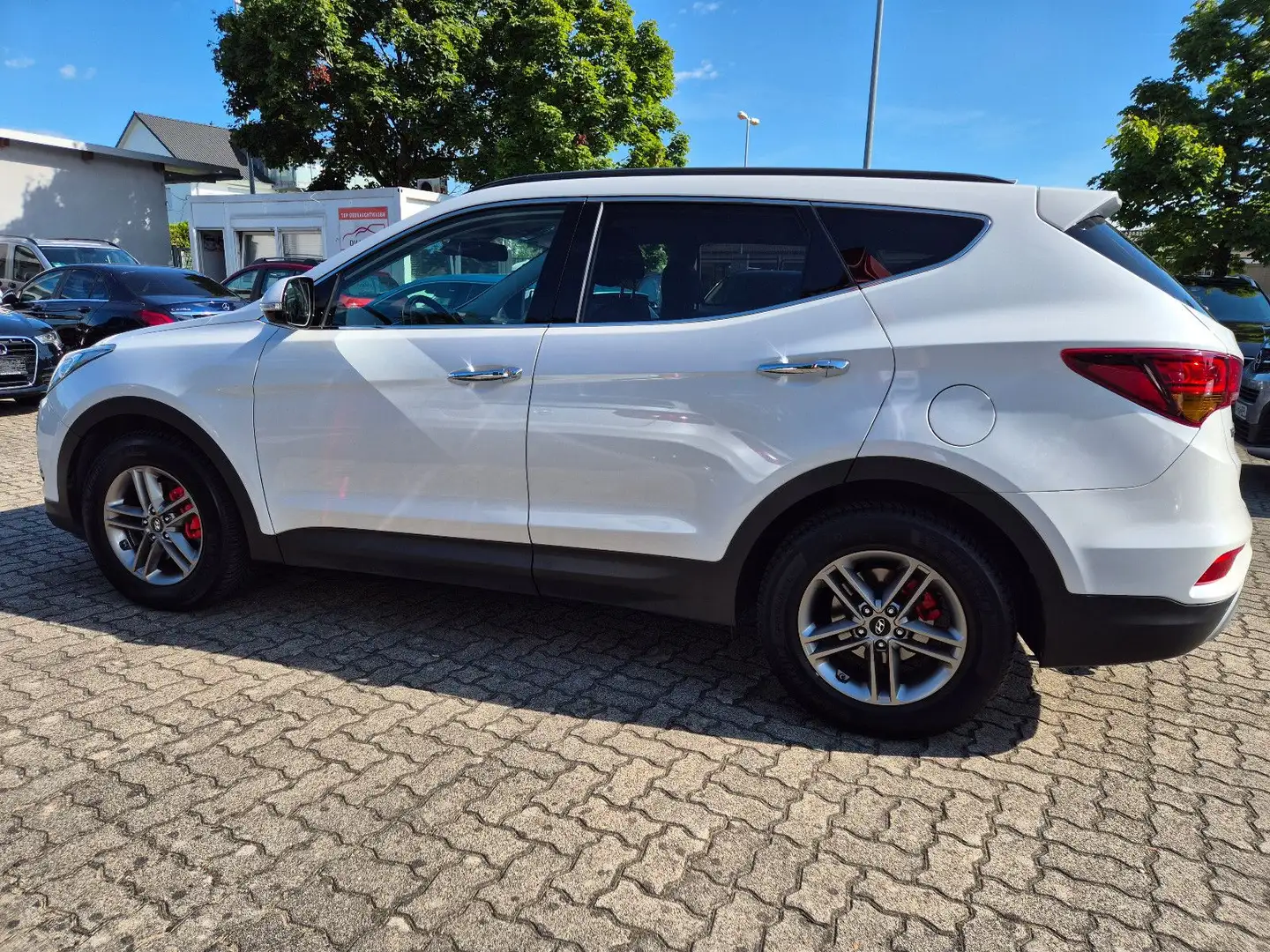Hyundai SANTA FE Style 4WD *PDC/Navi/Leder* Weiß - 2