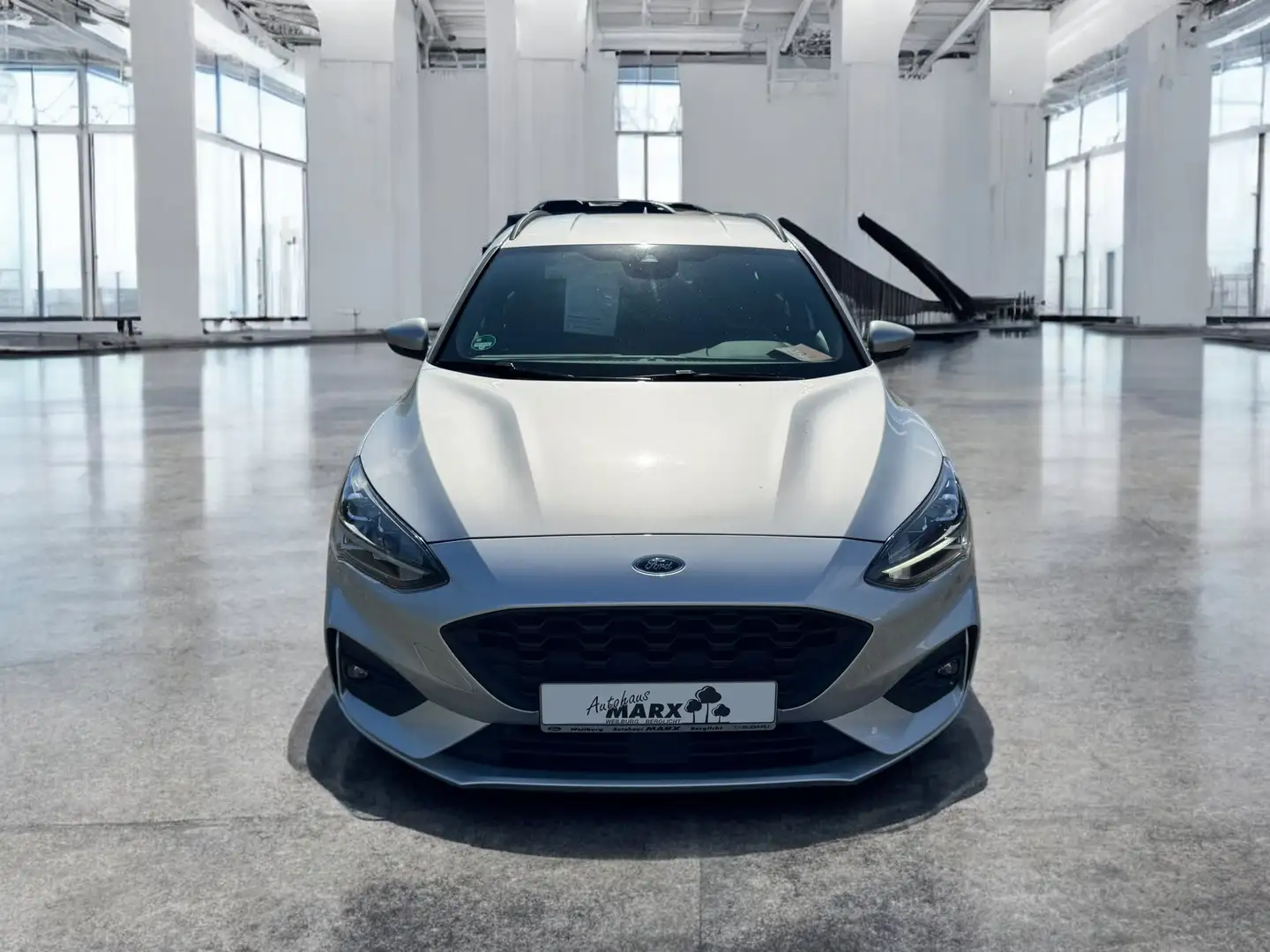 Ford Focus Turnier ST-Line X Argent - 2