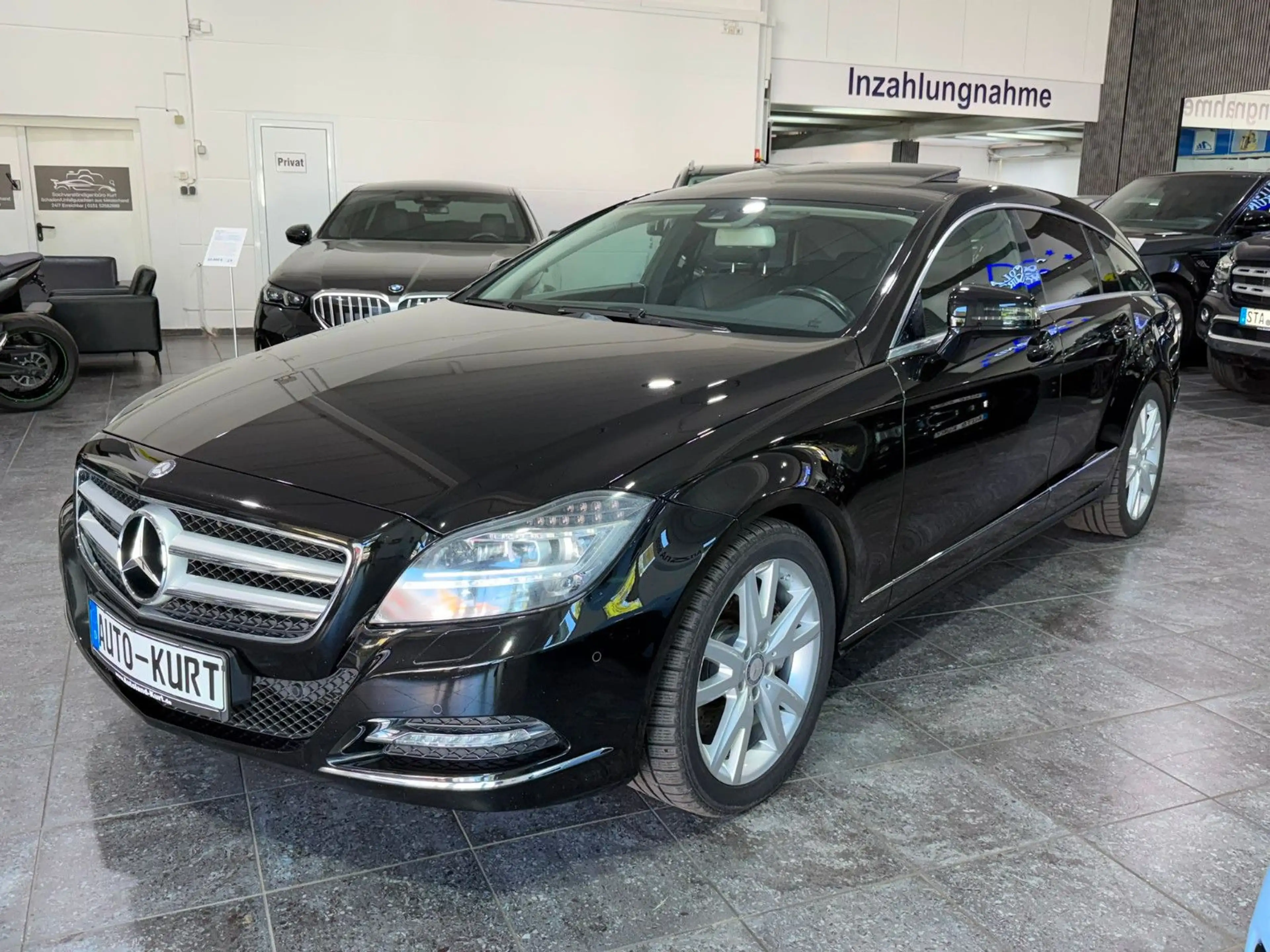 Mercedes-Benz CLS 350 *Glasdach*RFK*Leder*IL — photo 3