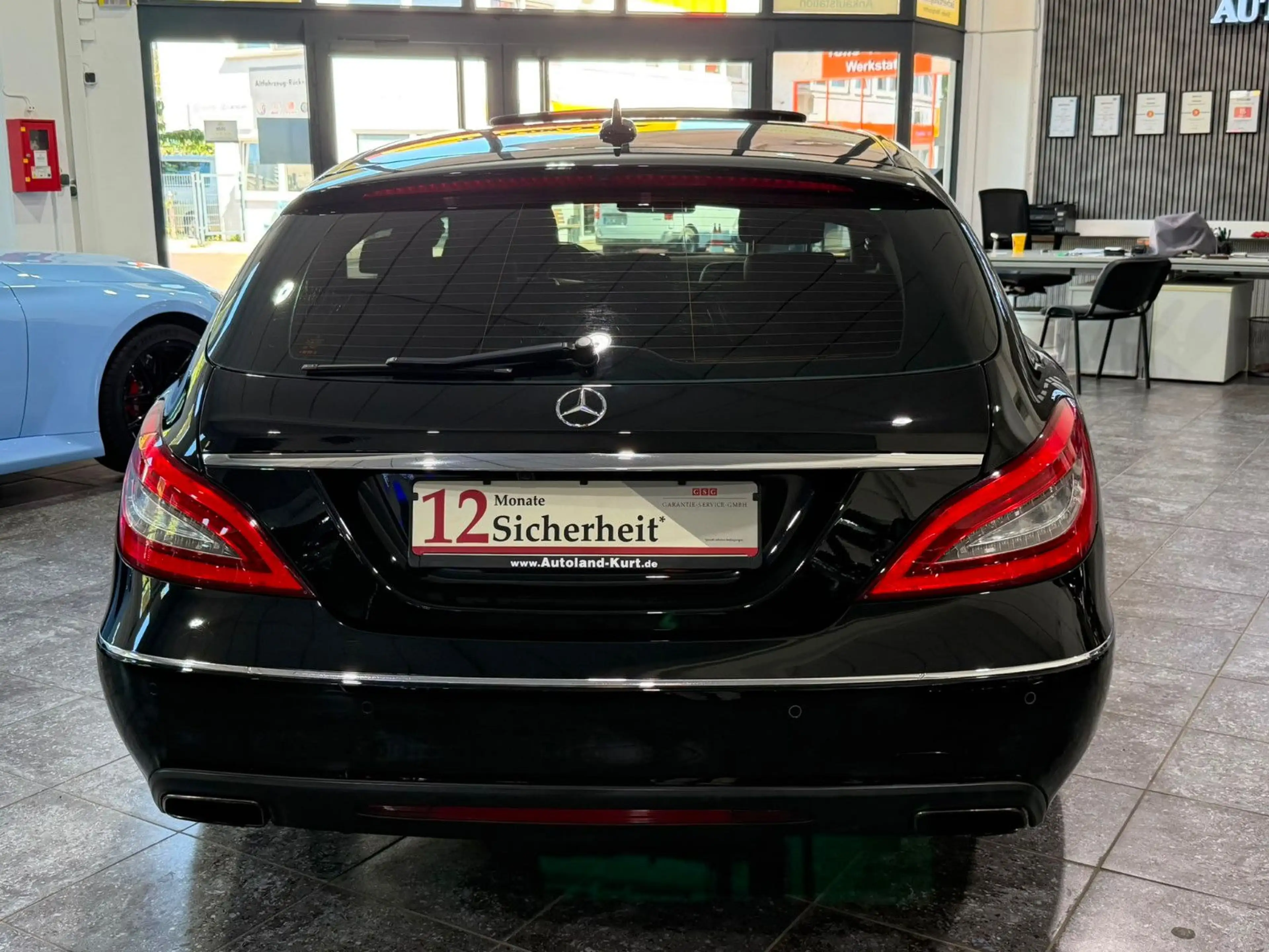 Mercedes-Benz CLS 350 *Glasdach*RFK*Leder*IL — photo 8