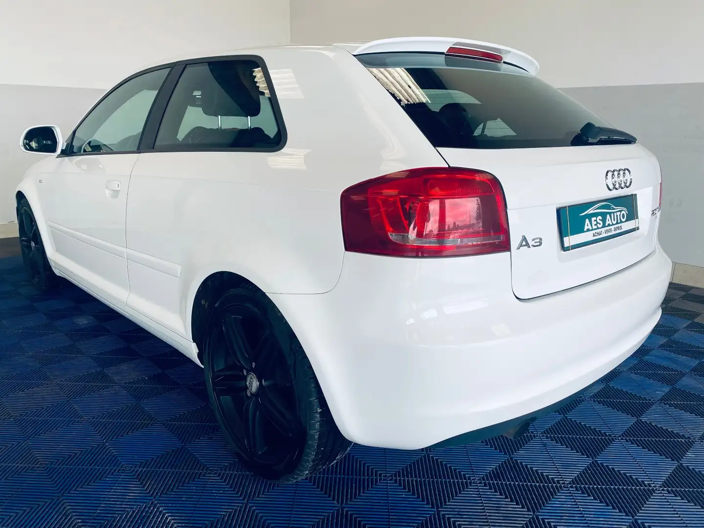 Audi A3 S line Blanc - 2